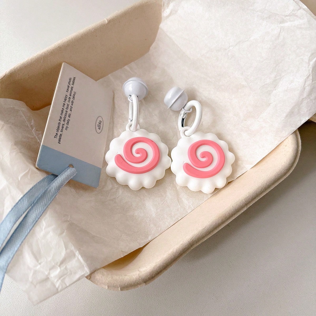 3D Silicone Cute Cartoon Fish Shaped Anti-Lost Protector Case Compatible With Apple AirTag, Suitable For AirTag Protection Cover/Tracker Protective Case/Keychain/Anti-Lost Device