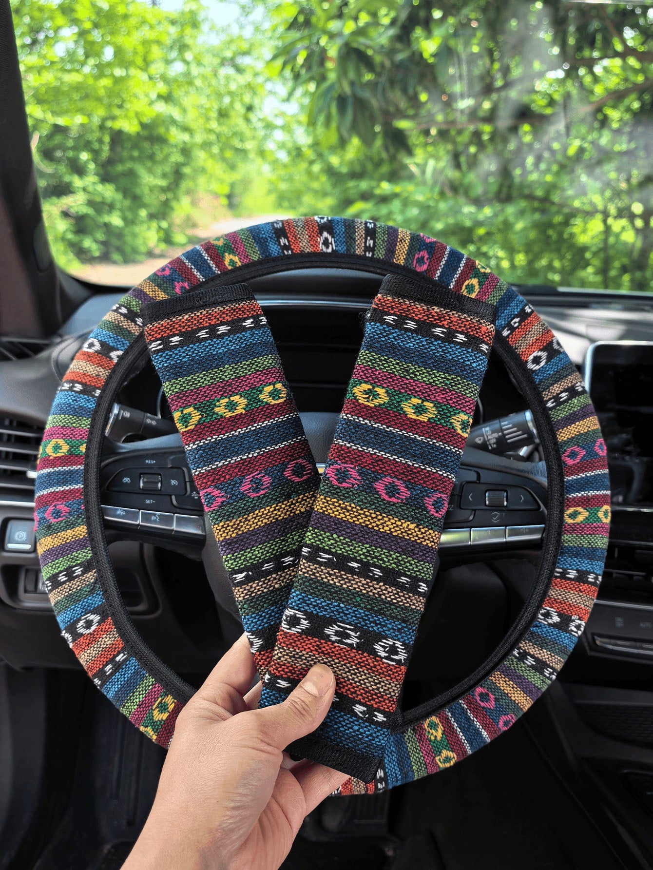 3pcs Bohemian Style Woven Linen Universal 15-Inch Steering Wheel Cover + 2pcs Seatbelt Covers, Non-Slip Comfortable Car Interior Decor Accessories, Suitable For Women And Men (5 Colors)