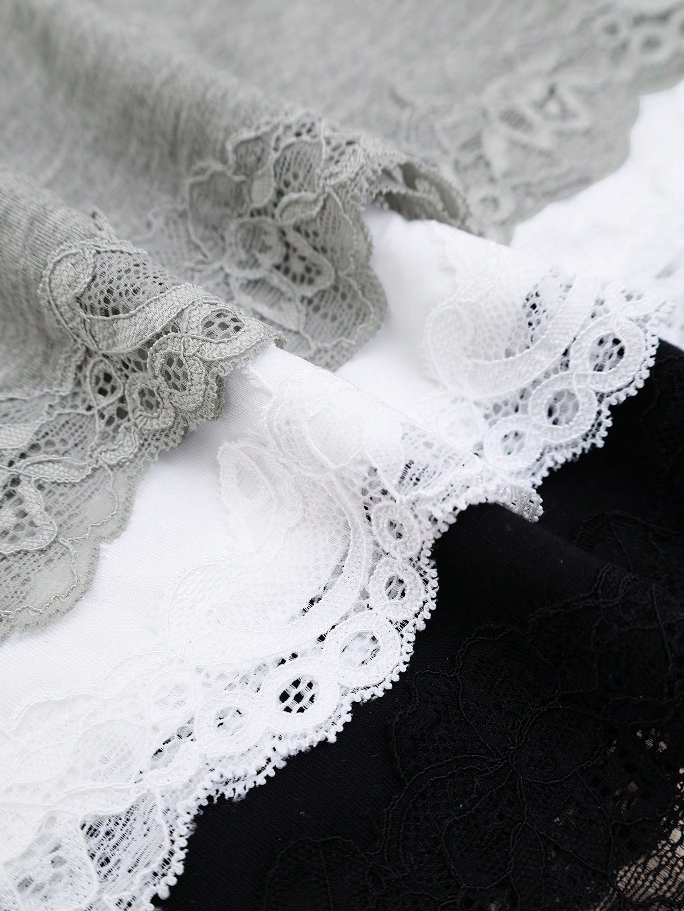 3pcs Lace Camisole Tops For Women, Versatile Lace Camisole Outerwear, Layering Underwear Tops For All Seasons