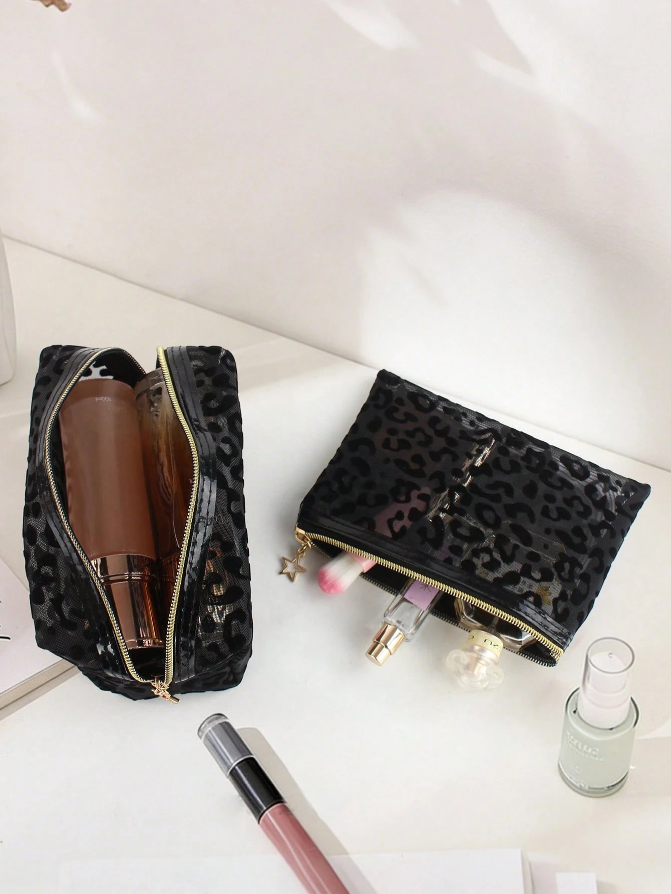 3pcs Large Capacity Fashionable Minimalist Transparent Hollow Mesh Makeup Bag Suitable For Travel, Outings And Home Use