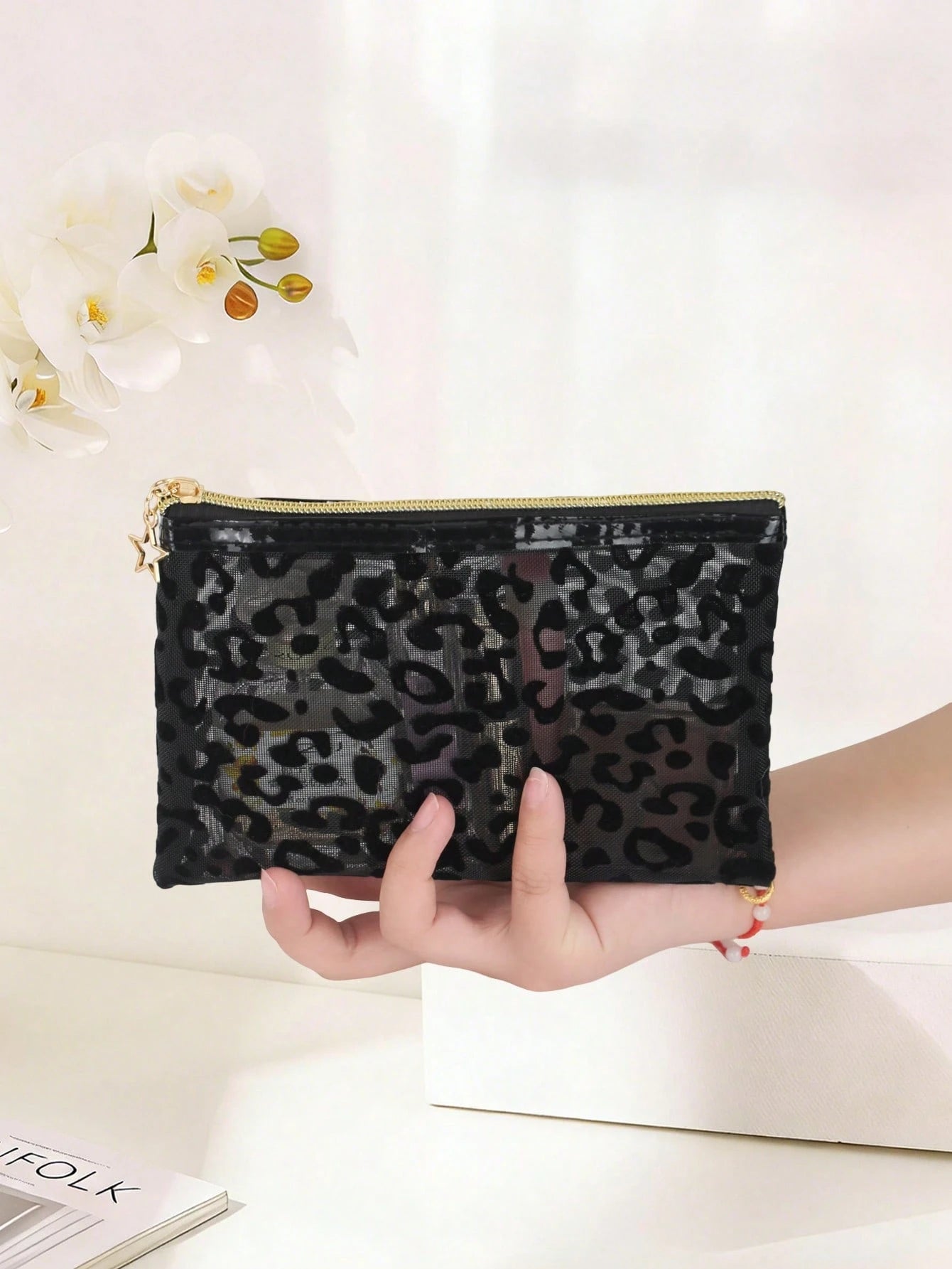 3pcs Large Capacity Fashionable Minimalist Transparent Hollow Mesh Makeup Bag Suitable For Travel, Outings And Home Use