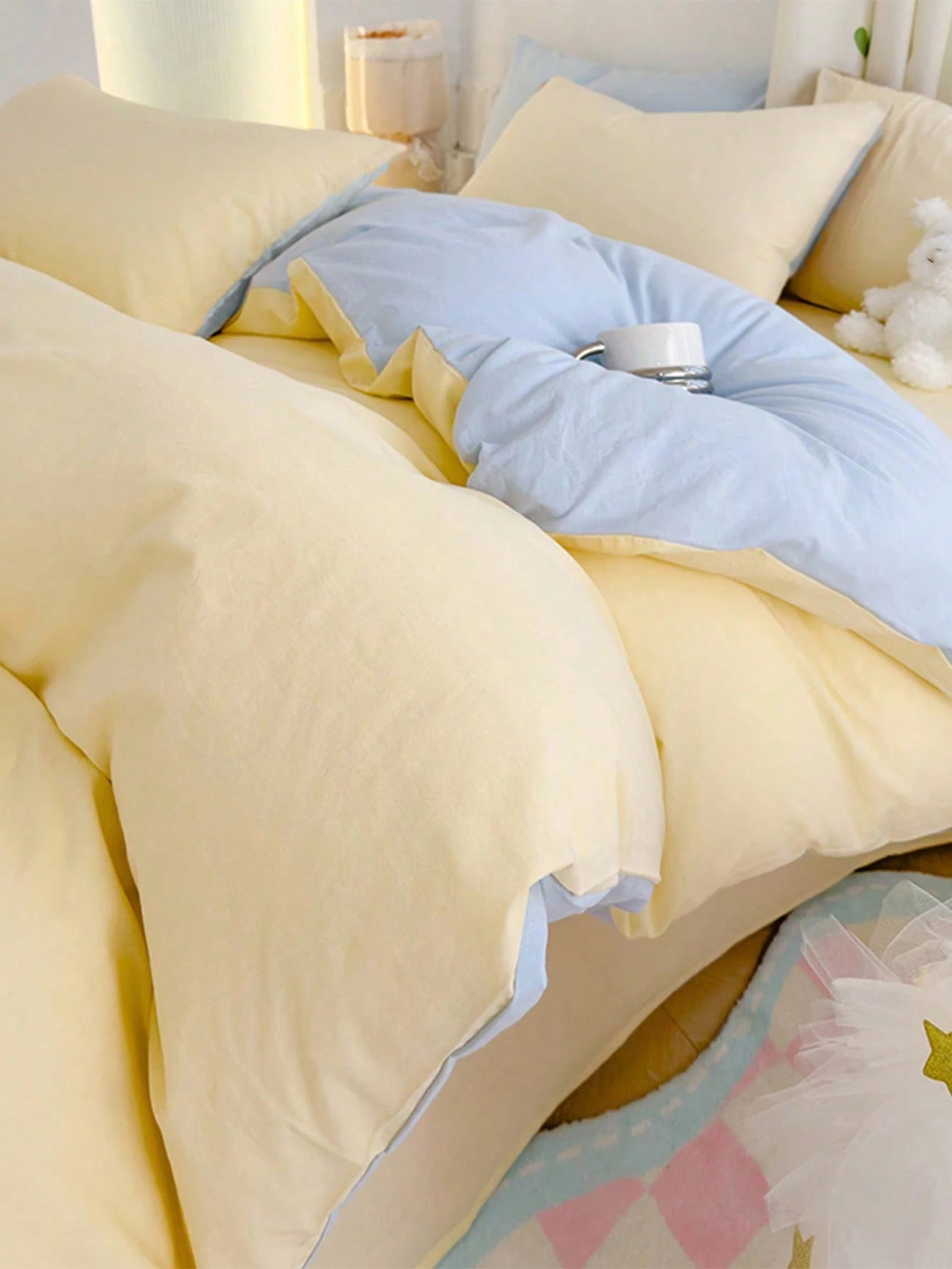 3pcs Light Yellow & Light Blue Bedding Set, 1 Duvet Cover, 2 Pillowcases, Washable No Filling, Suitable For Dorms And Bedrooms
