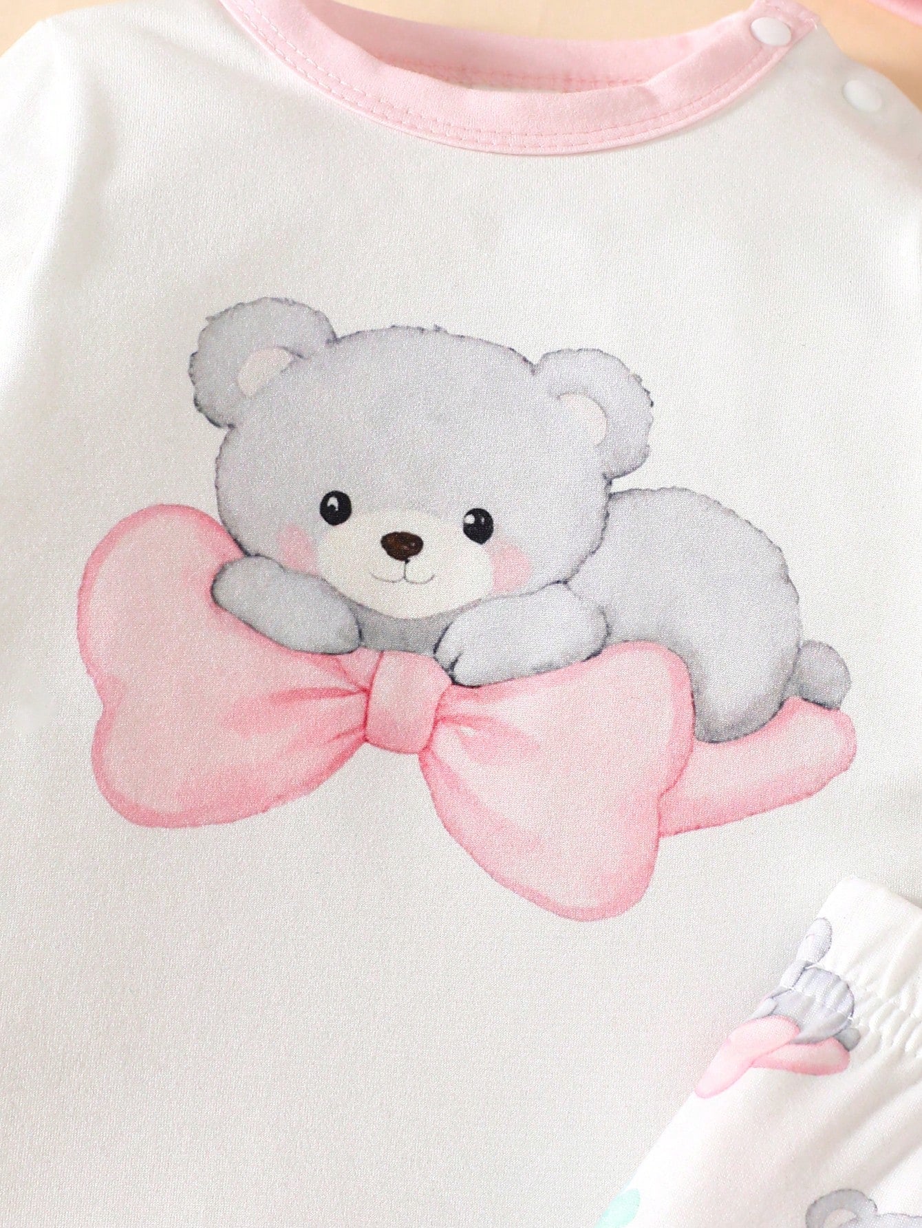 3pcs Newborn Baby White Autumn Cute Family Matching Bear Outfit Set Bodysuit With Bear Print Bowknot Pants With Clover Pattern And Hat With Ears