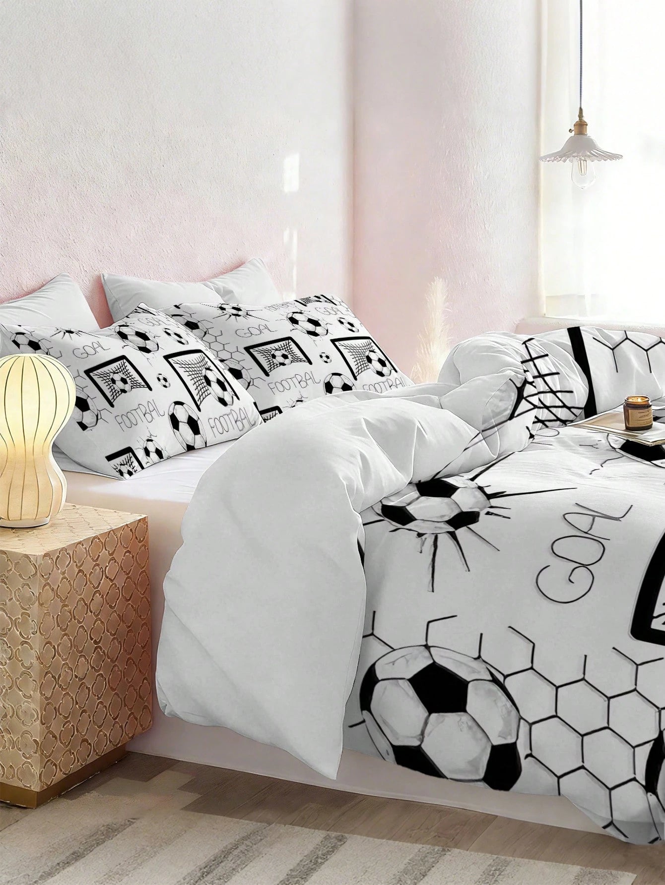 3pcs Soccer Sports Themed Bedding Set (1 Duvet Cover + 2 Pillowcases, Without Comforter/Pillow), Soft & Comfortable For Bedroom, Guest Room, Dorm, Available In Super King, King, Queen, Twin Sizes. Rem