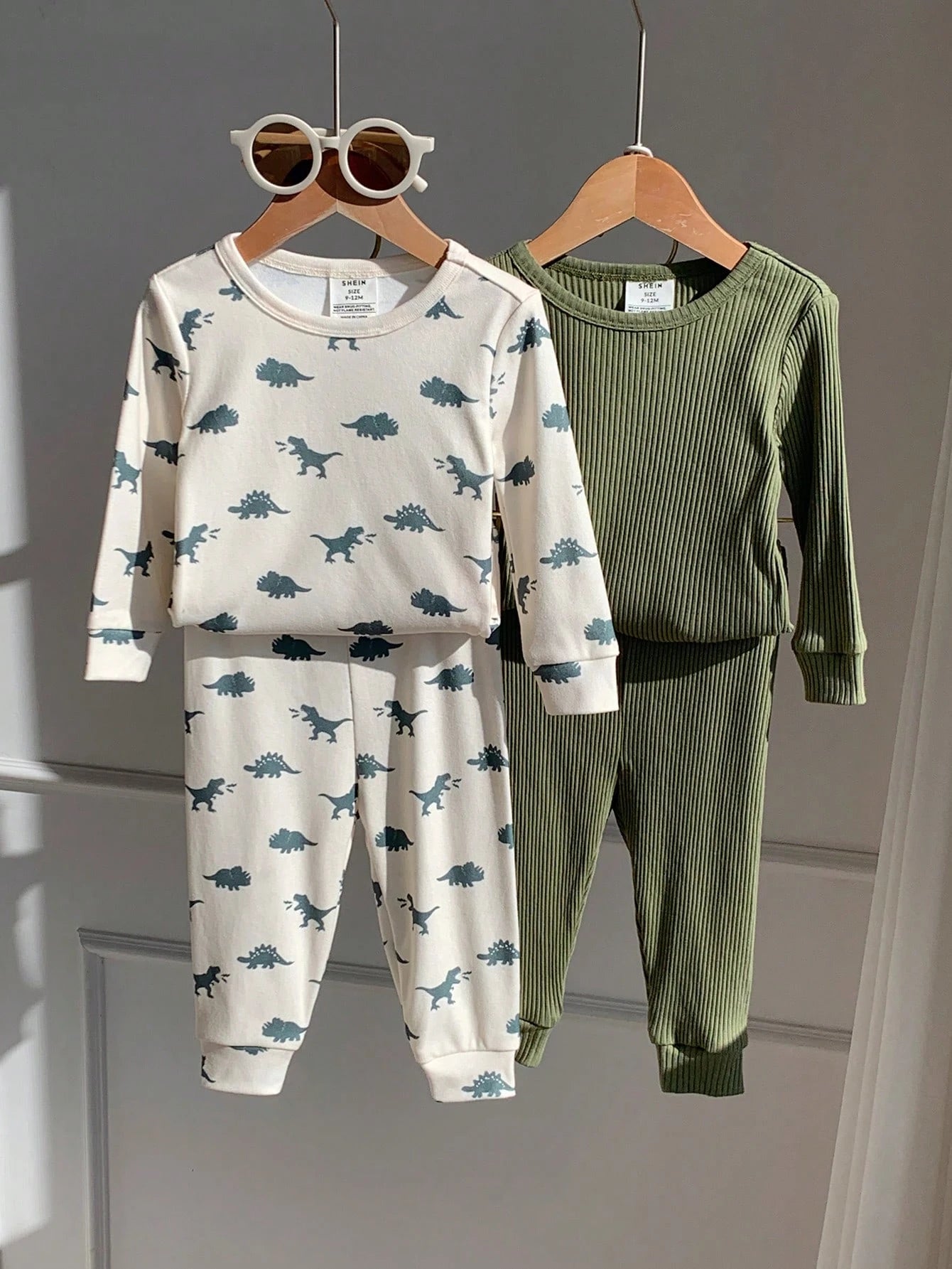 4pcs Baby Boy Baby Girl Toddler Boy Nug Fit Spring Autumn Winter Cute Dinosaur & Animal Pattern Round Neck Long Sleeve Top + Pants Soft Comfortable Tight Fit Pajamas Loungewear Set