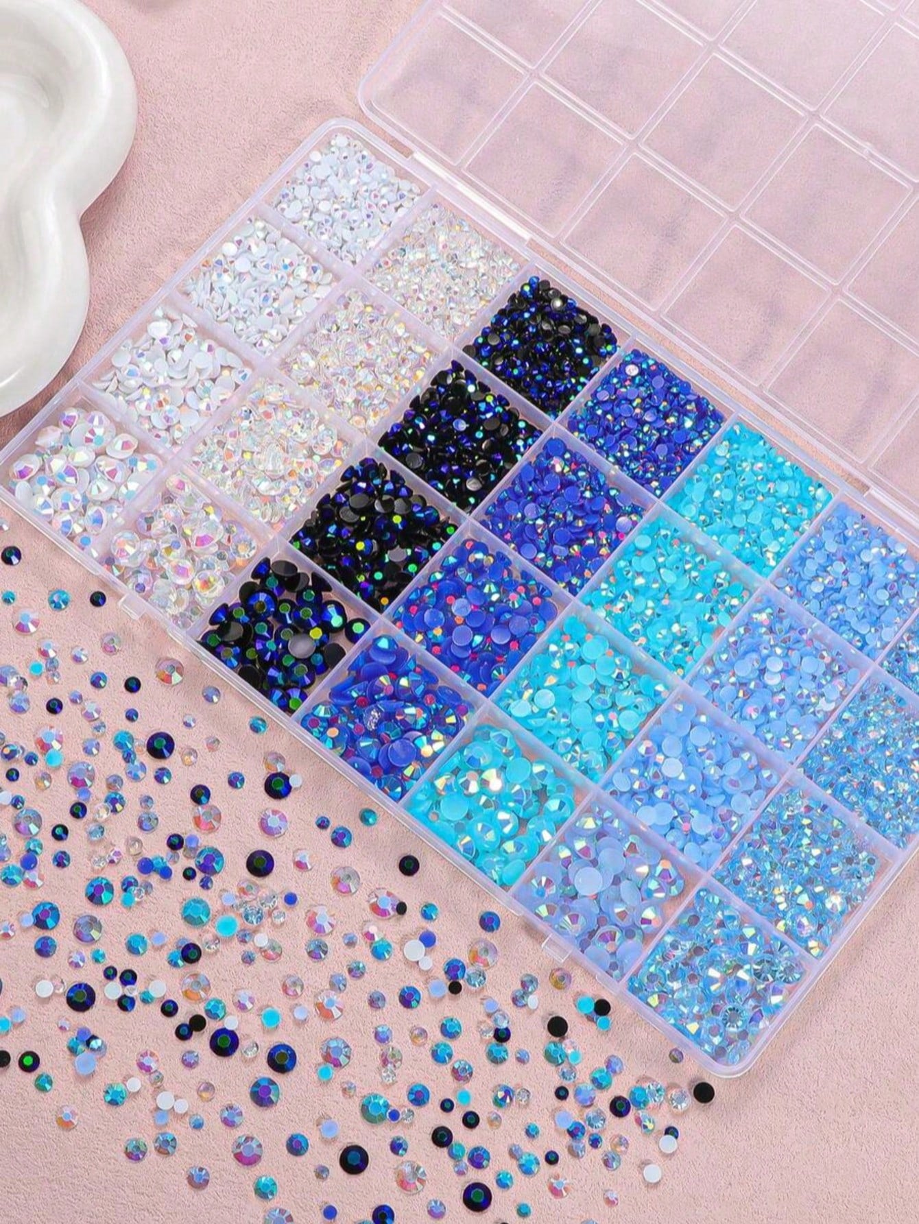 5000pcs Blue Rhinestone Decor, Jelly-Like Resin Gemstones 3-5mm, Blue And White Gemstone Decor Set, Suitable For Handmade, Flat-Bottom Light Blue AB Gemstones, Suitable For Nail Art, Face Makeup, Tumb