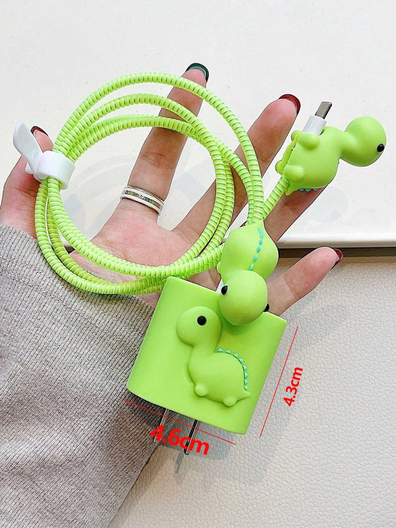 5pcs/Set Cute Green Dinosaur Cartoon Data Cable Kit, Including 1.5m Laser Winding Organizer, Fixture And TPU Charger Head Protector To Prevent Cable Breakage. Compatible With IPhone 12/13/14 20W Fast