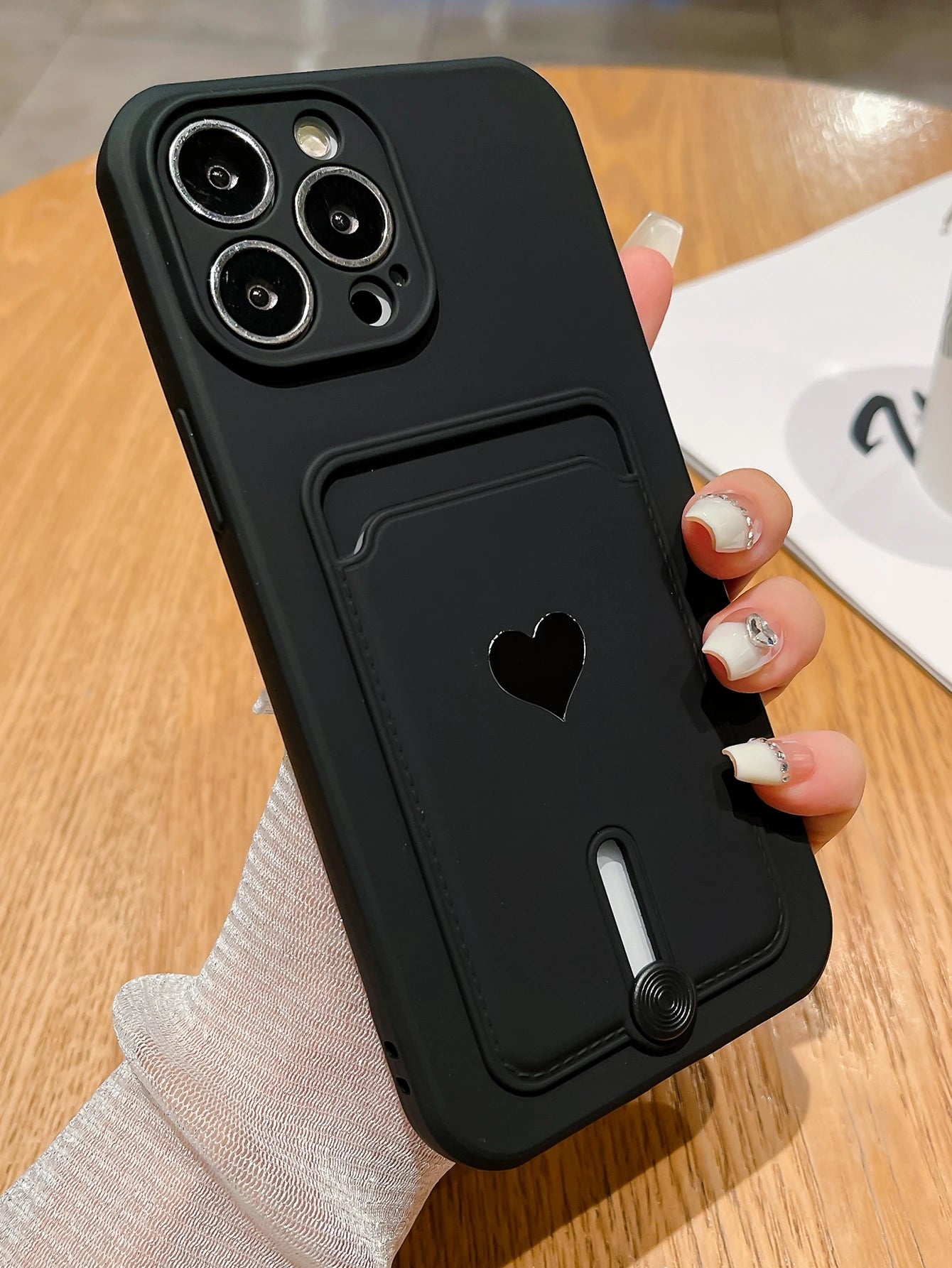 Alloy TPU Heart Element Cardholder Sliding Stand Fashionable New Spray-Painted Slotted Metal Heart Shape TPU Shockproof Phone Case Compatible With Iphone 11/12/13/14/15/16 Pro & Max Waterproof Anti-Fa