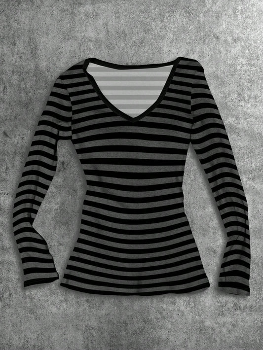 Attitoon Black And White Striped,Autumn,Casual,Occasion Women's V-Neck Long Sleeve T-Shirt,Fitted Top,Goth Punk Y2K Streetwear Vintage Retro Hip-Hop Aesthetic