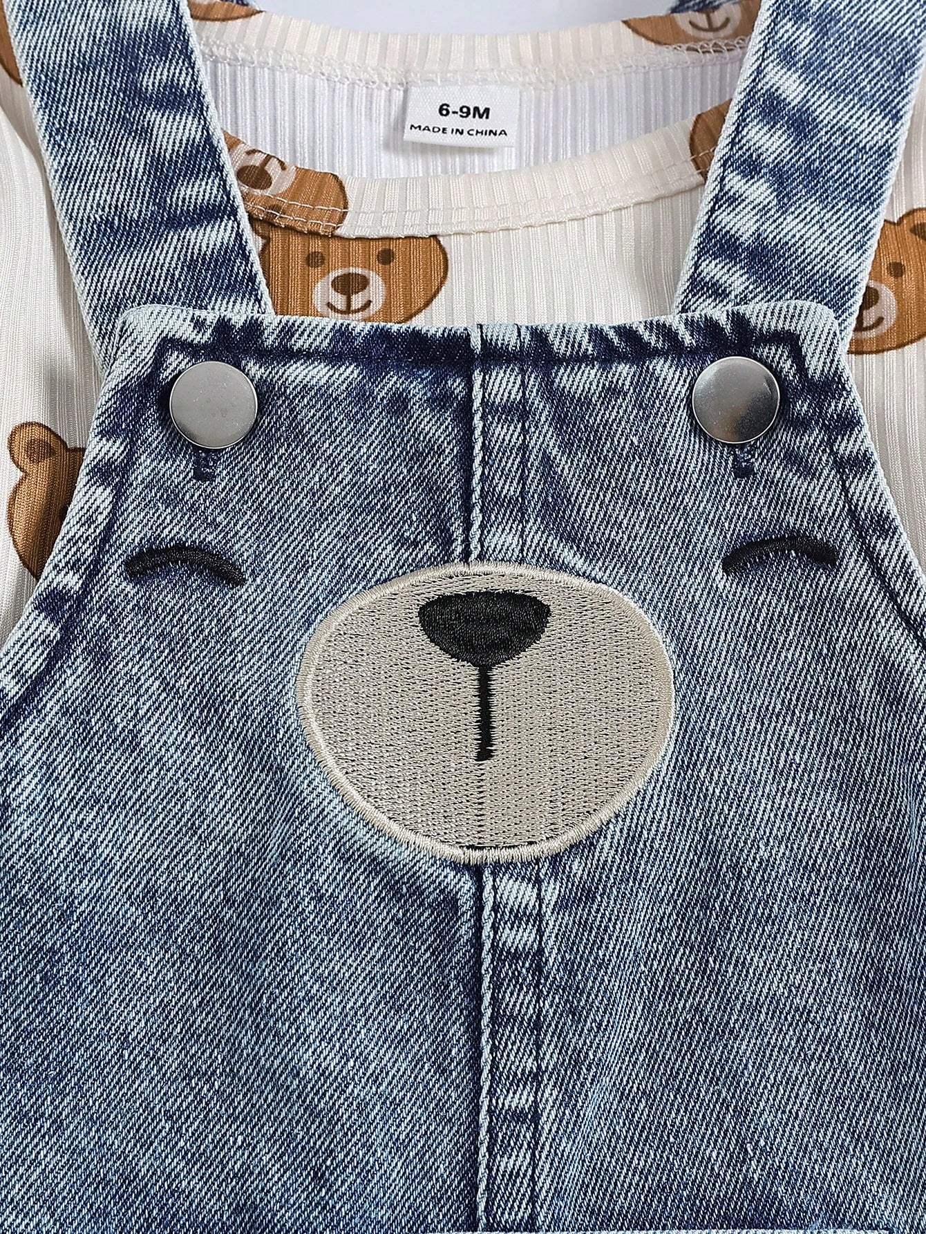 Baby Boy 2pcs/Set Fashionable Cute Ribbed Bear Print Long Sleeve Top And Expression Embroidery Pocket Decor Shoulder Strap Jumpsuit Set, Comfortable Outfit For Autumn/Winter