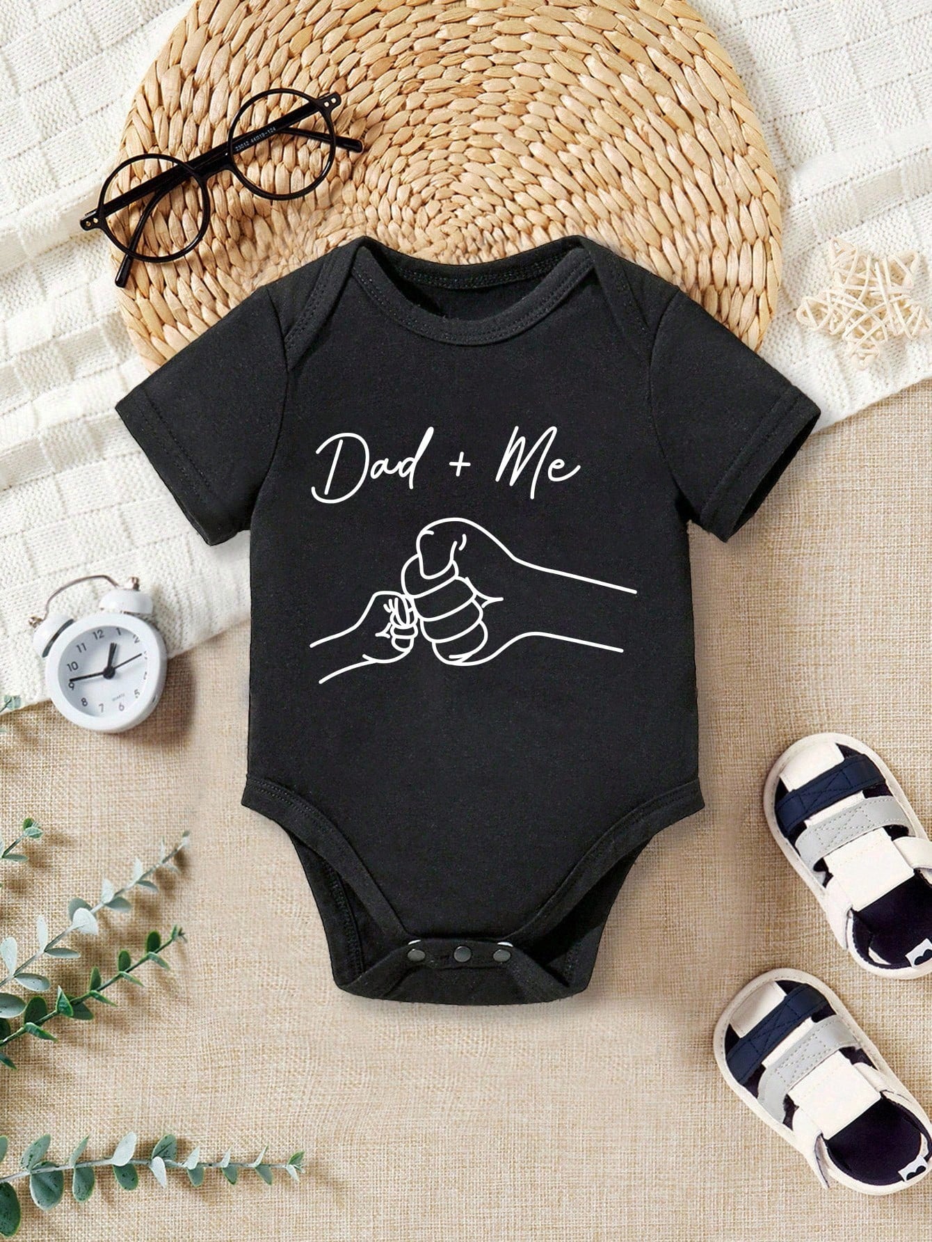 Baby Boy Casual Cartoon Dad + Me Fist Bump Print Short Sleeve Bodysuit, Suitable For Spring/Summer