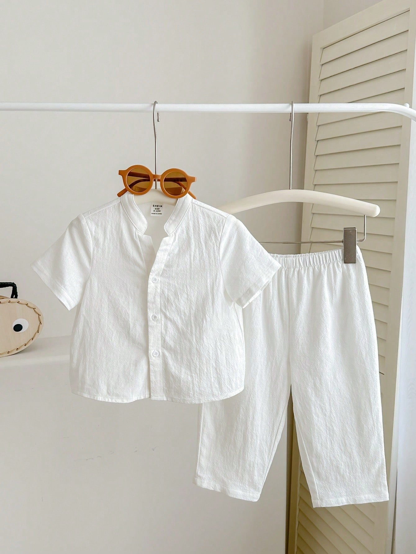 Baby Boy/Girl 2Pcs White Summer Casual Vacation Set,Loose Stand Collar Plain Short Sleeve Shirt & Pants Outfit,Suitable For Spring,Autumn Outings