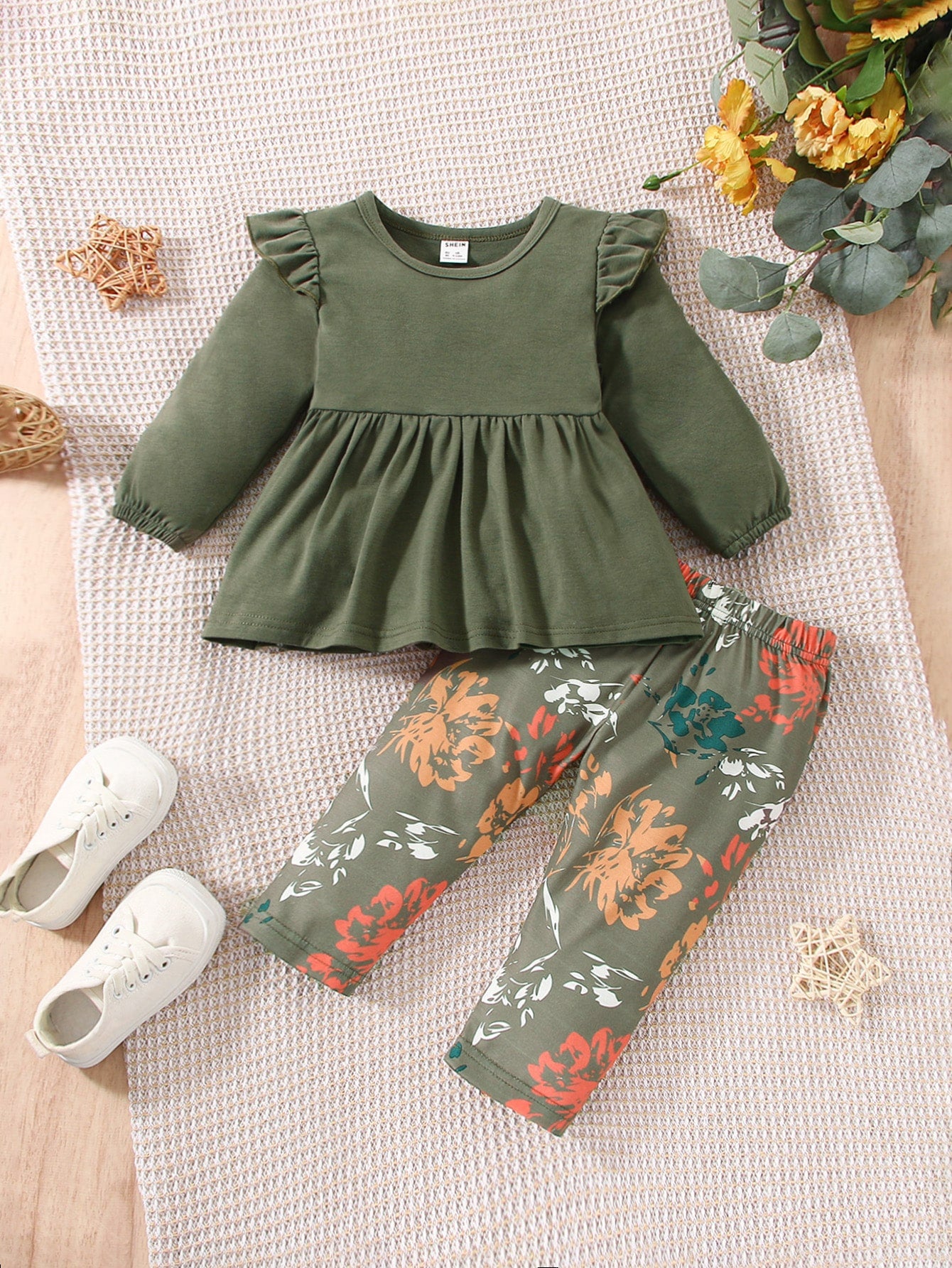 Baby Girl Ruffle Trim Peplum Top & Floral Print Pants