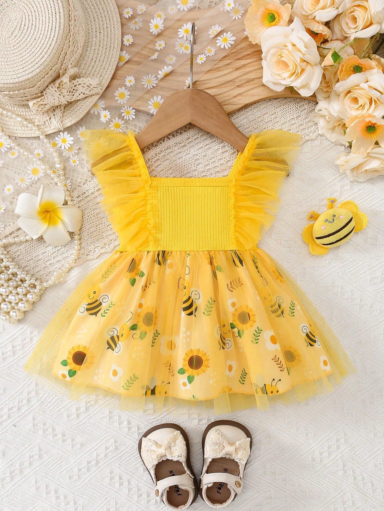 Baby Girls' Summer Cute Cartoon Boat Neck 3D Bee Applique Sunflower Fluffy Mesh Dress