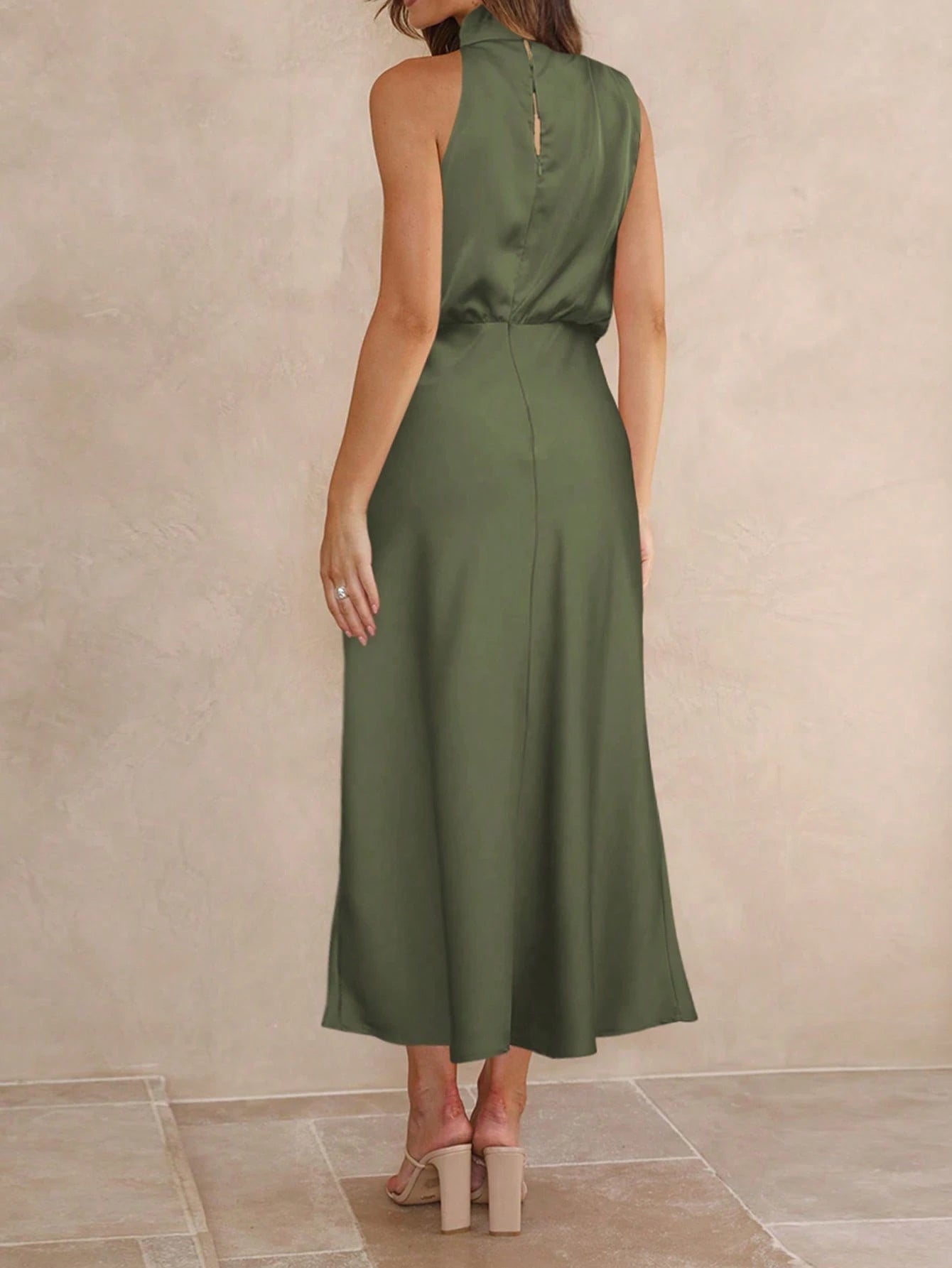 Bestselling European & American Fashion Women's Satin Sleeveless Mid-Length Green Dress, Elegant & Versatile Design Evening Gown Party Summer