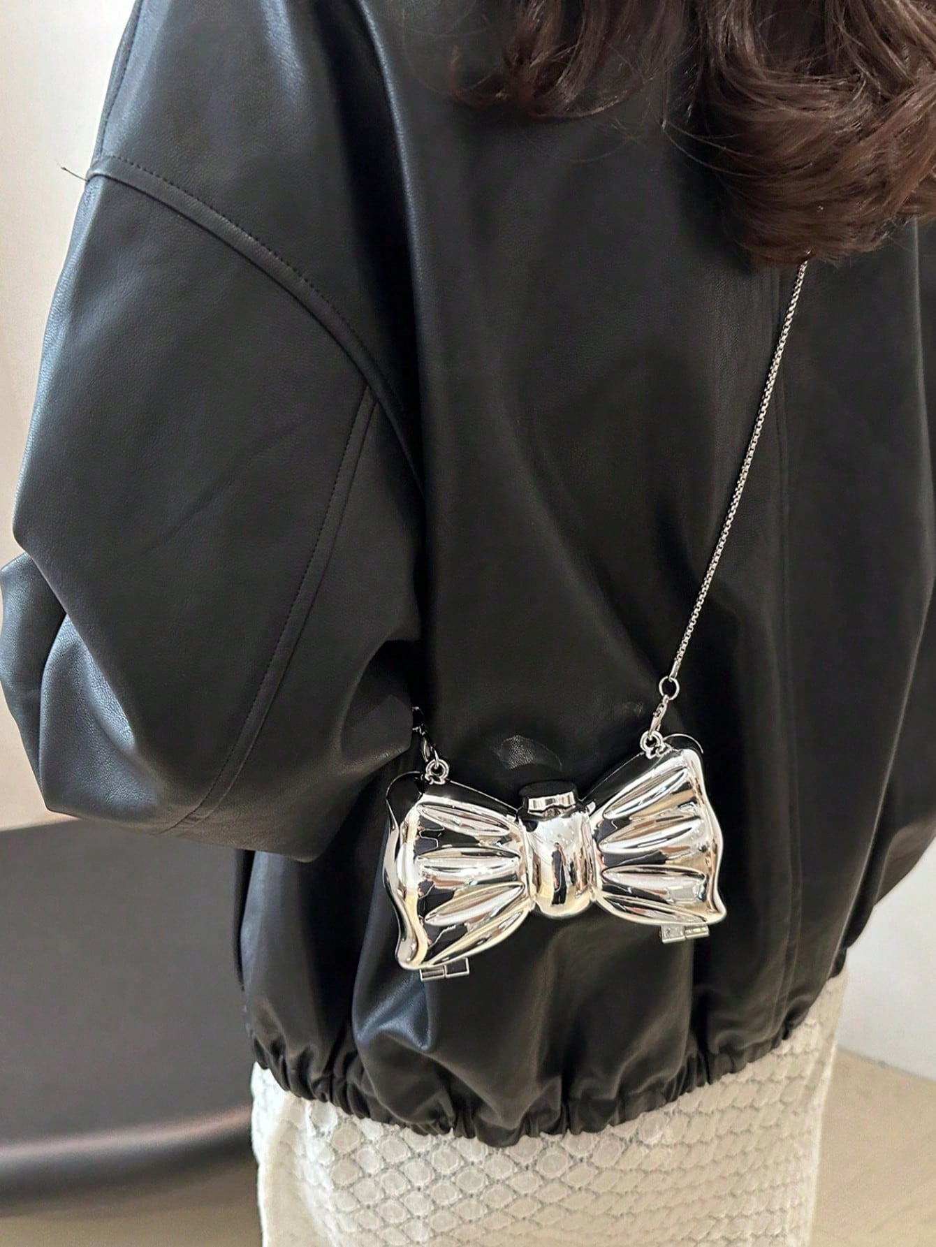 Bow-Shaped Mini Evening Bag Women's Fashionable Chain Lipstick Bag Shoulder/Crossbody Bag & Coin Purse Suitable For Party And Date Gold Earphone Case Women's Decorative Accessory Bag