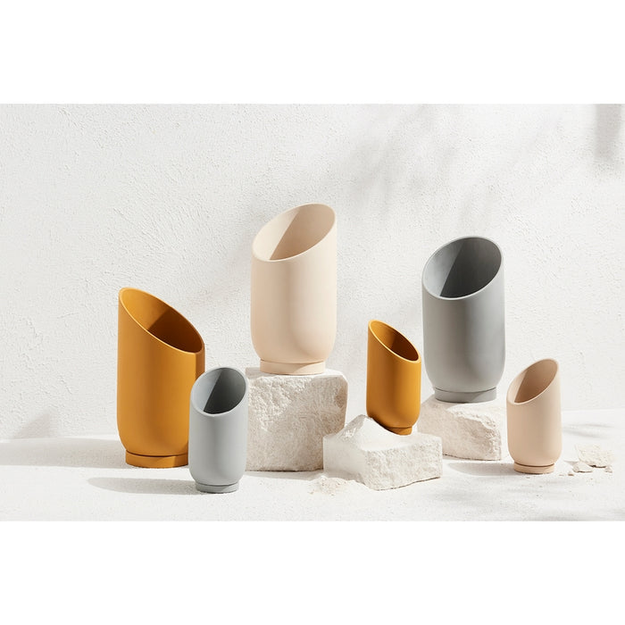 Capra Summit Planters
