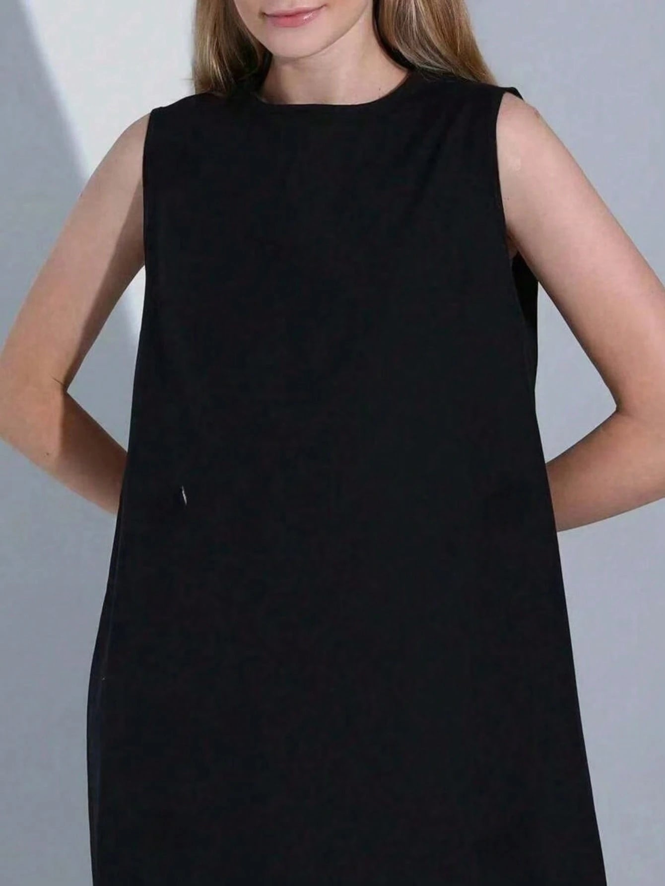 Casual Minimalist White Sleeveless Dress, Spring/Summer Elegant