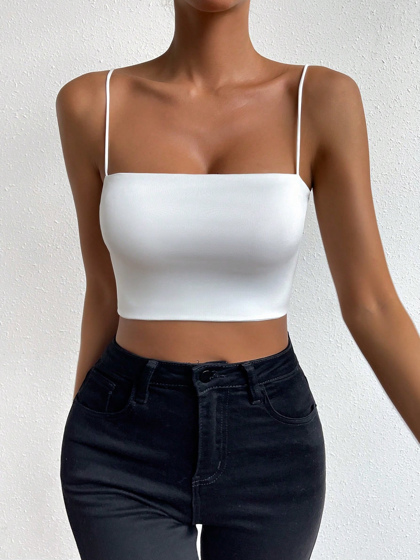 Chiquease Solid Crop Cami Top