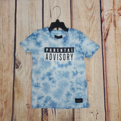 CLEARANCE SILVER PARENT ADVISORY TEE