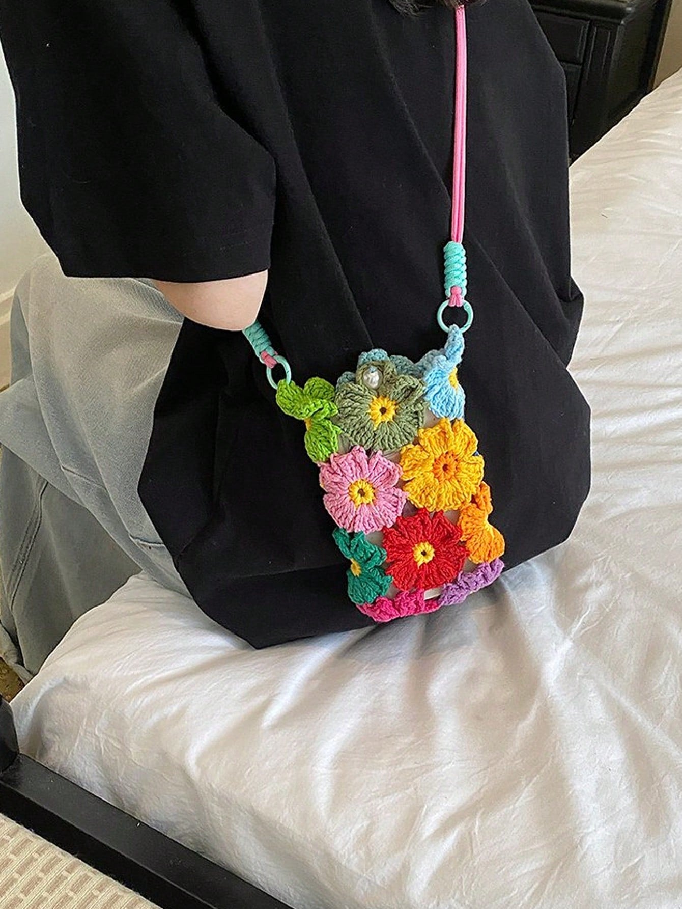Colorful Handmade Crochet Crossbody Phone Bag, Sweet Contrast Color Yarn Knitted Mini Pouch, Adjustable Strap Design, Lightweight And Cute, Can Hold Phone, Coins, Lipstick, Suitable For Daily Commute