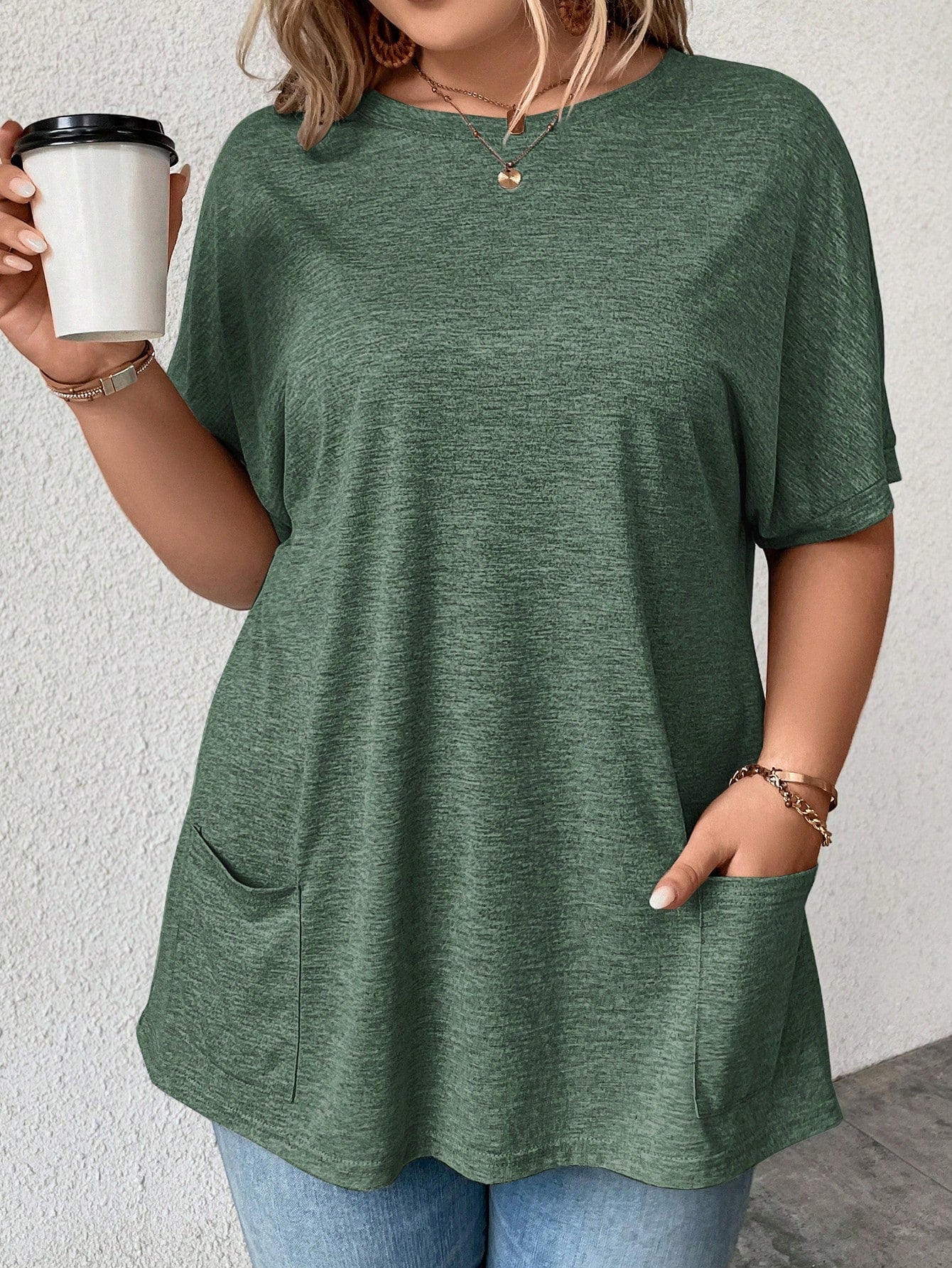 Comfylo Plus Batwing Sleeve Pocket Patched Tee