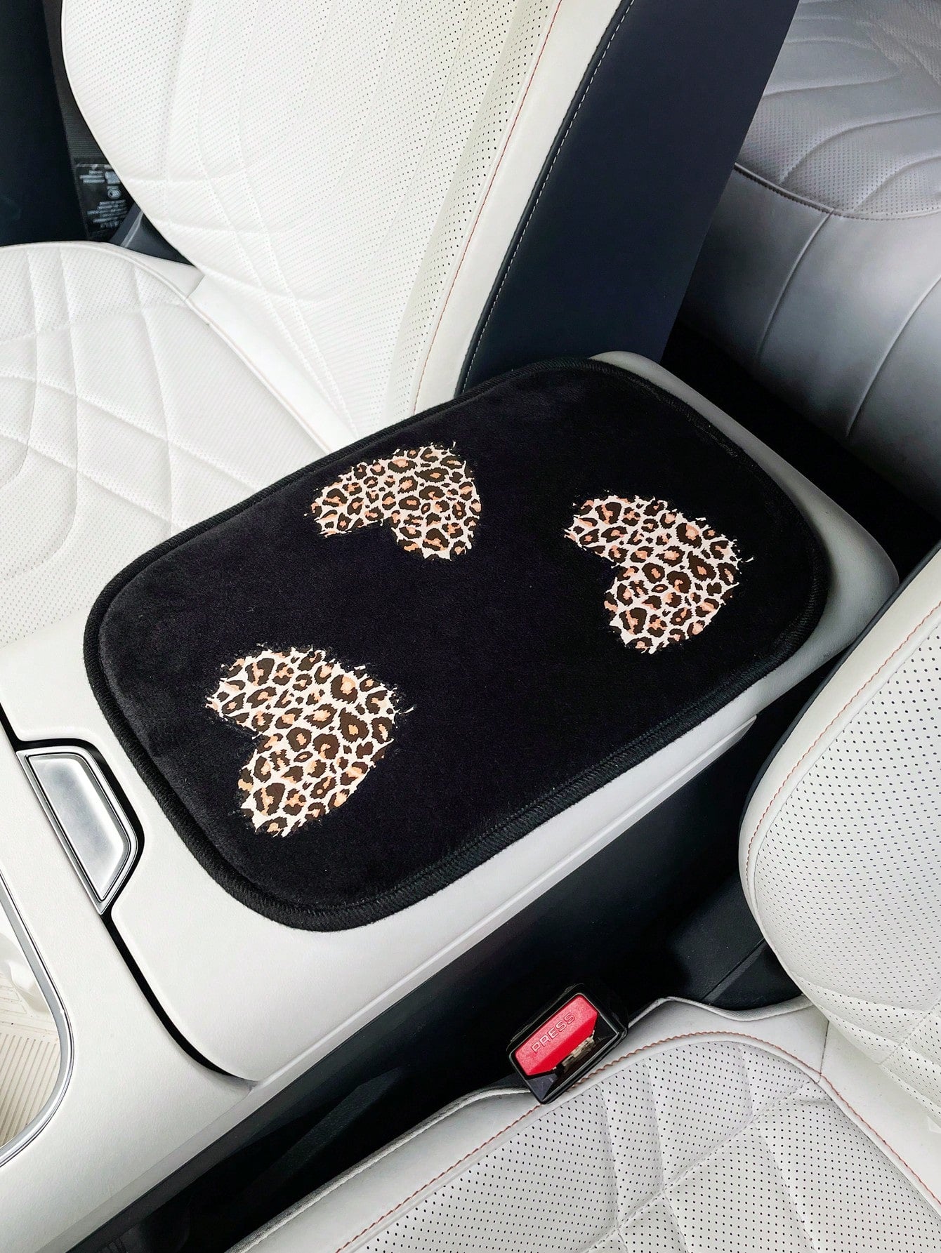 Creative Leopard Print Car Armrest Box Pad, Car Center Armrest Pad, Car Armrest Box Pad Creative Car Armrest Pad Anti-Slip Center Armrest Box Cover Pad, Car Interior Accessories, For Women.