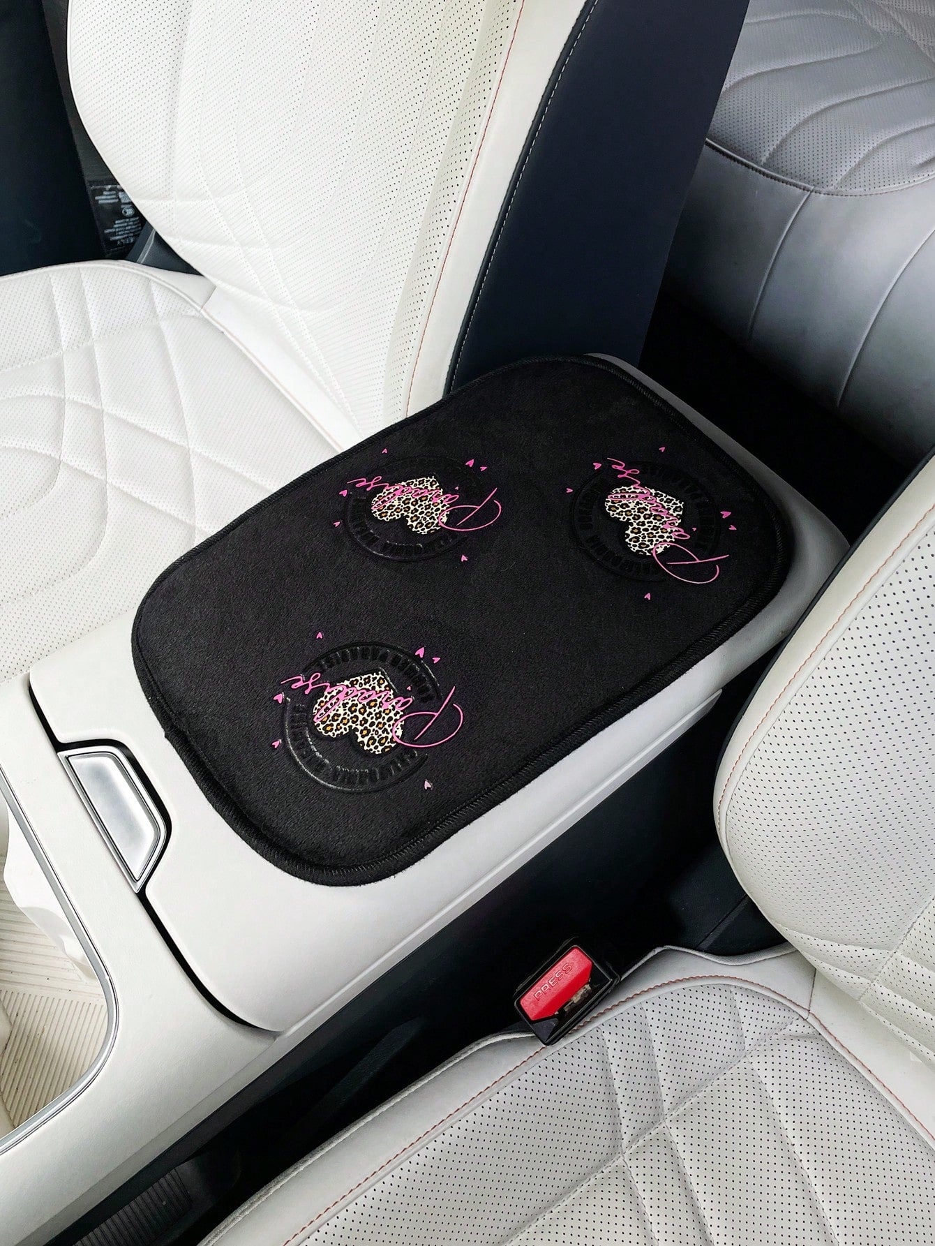 Creative Leopard Print Car Armrest Box Pad, Car Center Armrest Pad, Car Armrest Box Pad Creative Car Armrest Pad Anti-Slip Center Armrest Box Cover Pad, Car Interior Accessories, For Women.