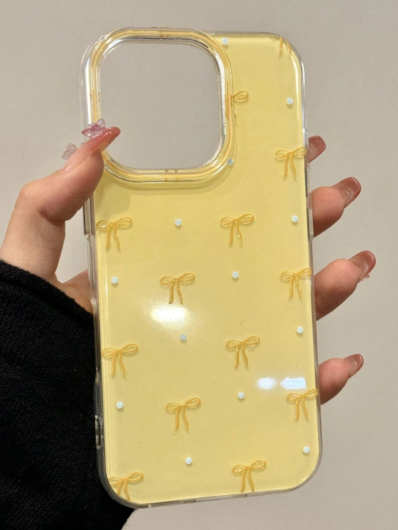 Cute Minimalist Pink Bow Element Fashion Shockproof Soft Protective Yellow Bow Polka Dot Pattern Phone Case Compatible With IPhone 17 Pro Max, 17 Pro, 17 Air, 17, 16, 15, 14, 13, 12, 11 Pro Max Plus B