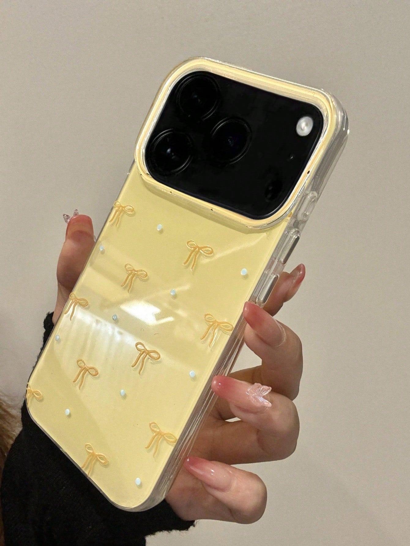 Cute Minimalist Pink Bow Element Fashion Shockproof Soft Protective Yellow Bow Polka Dot Pattern Phone Case Compatible With IPhone 17 Pro Max, 17 Pro, 17 Air, 17, 16, 15, 14, 13, 12, 11 Pro Max Plus B