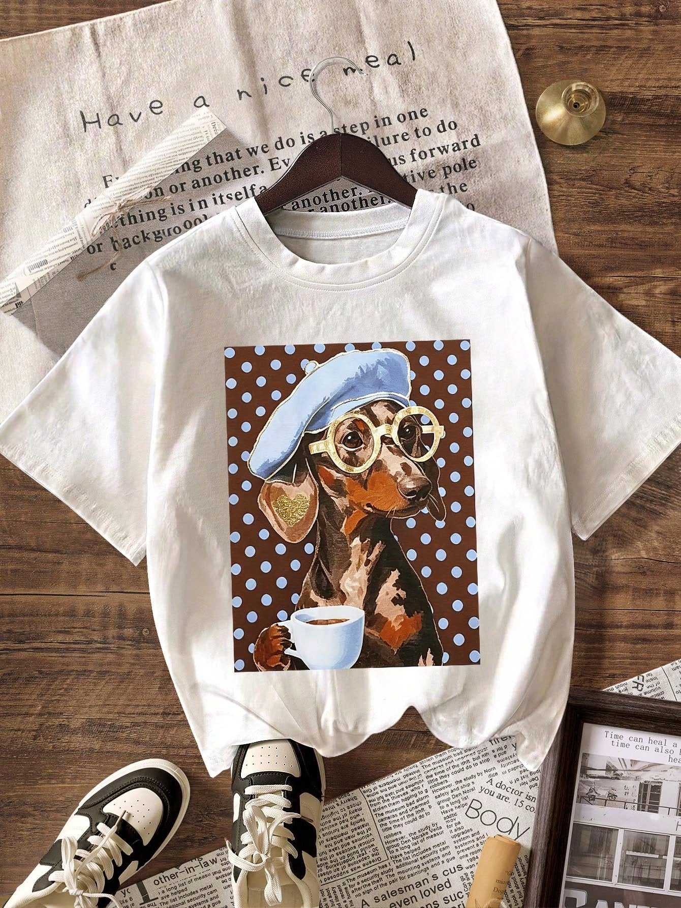 Cute Polka Dot Dachshund Graphic T-Shirt, Women's Casual Round Neck Short Sleeve Minimalist T-Shirt Summer
