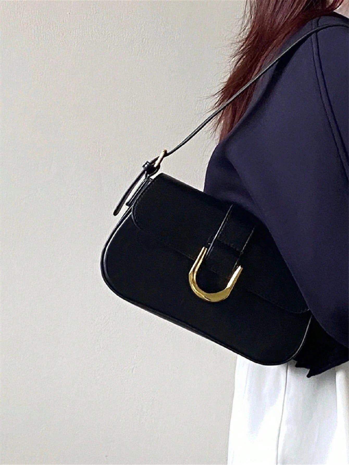 Dedoo 2025 New Solid Color PU Material Luxurious Clutch Bag, This Is A Solid Color Bright Color Evening Clutch Bag, Featuring A Fashionable Unique Short Arc Design, With A Back Buckle, Suitable For La