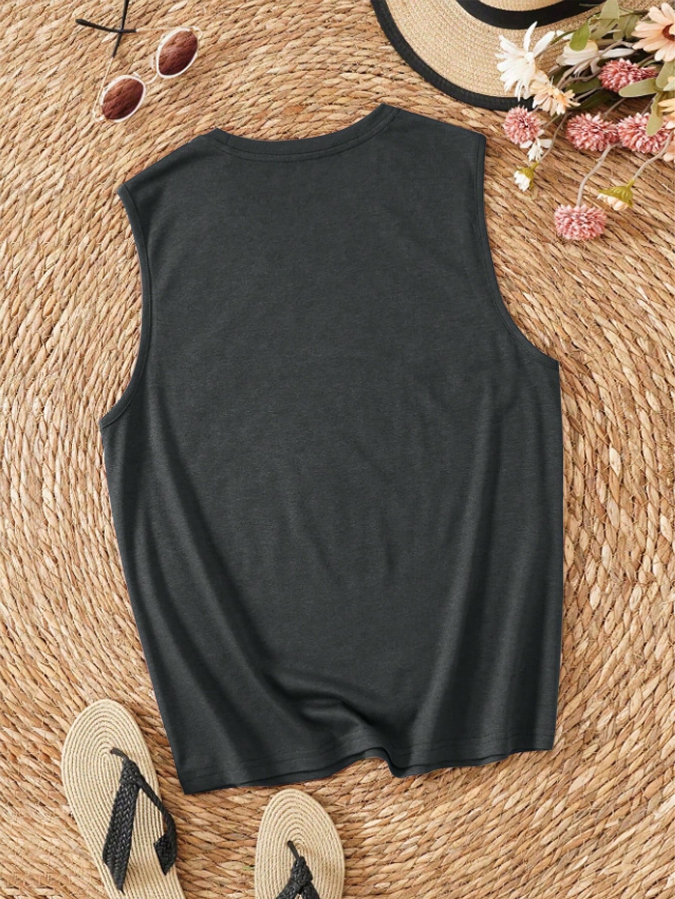 EMERY ROSE Large-Sized Women's Summer Casual Skull-Print Vest-Style Top,Funny Graphic T Shirt,Black And White Everyday Slogan Pattern Skull Clothing For Women