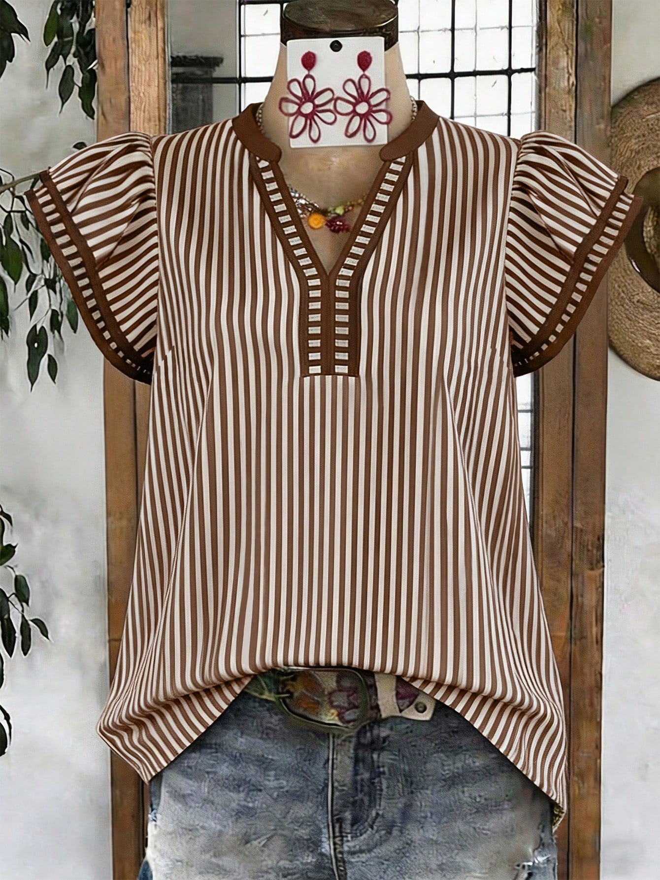 EMERY ROSE Women's Casual Striped V-Neck Top, Brown And White Color Block, Short Puff Sleeves With Contrast Trim, Loose Fit Everyday Top For Women, Women's Summer Top, Women's Office Top