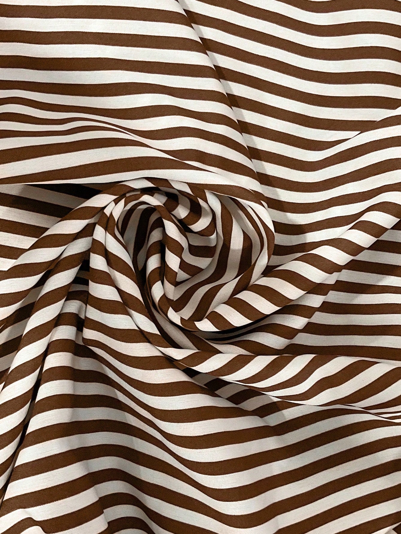 EMERY ROSE Women's Casual Striped V-Neck Top, Brown And White Color Block, Short Puff Sleeves With Contrast Trim, Loose Fit Everyday Top For Women, Women's Summer Top, Women's Office Top