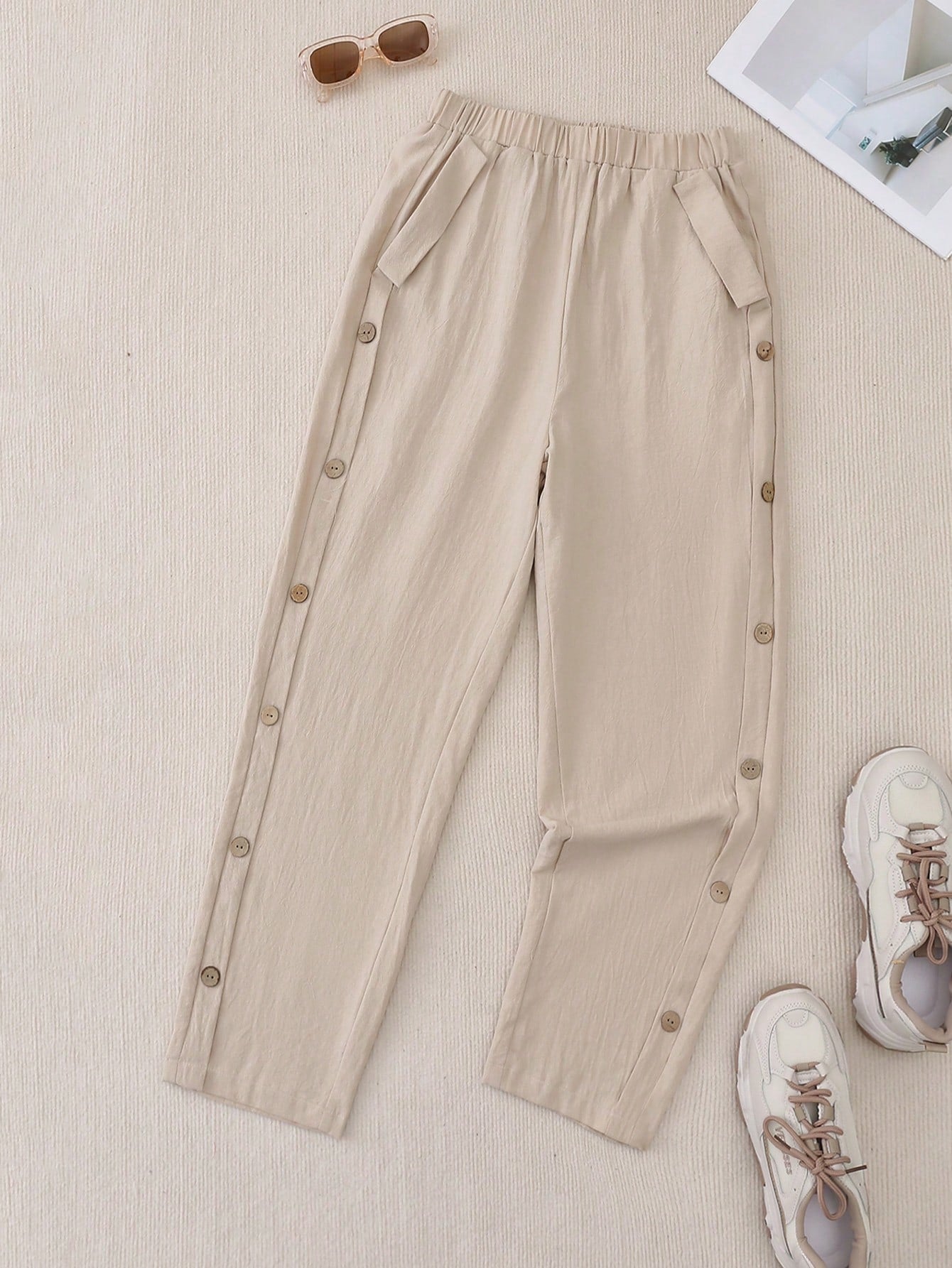 EMERY ROSE Women Simple Casual Button Decoration Slanted Pocket Elastic Waist Tapered Pants