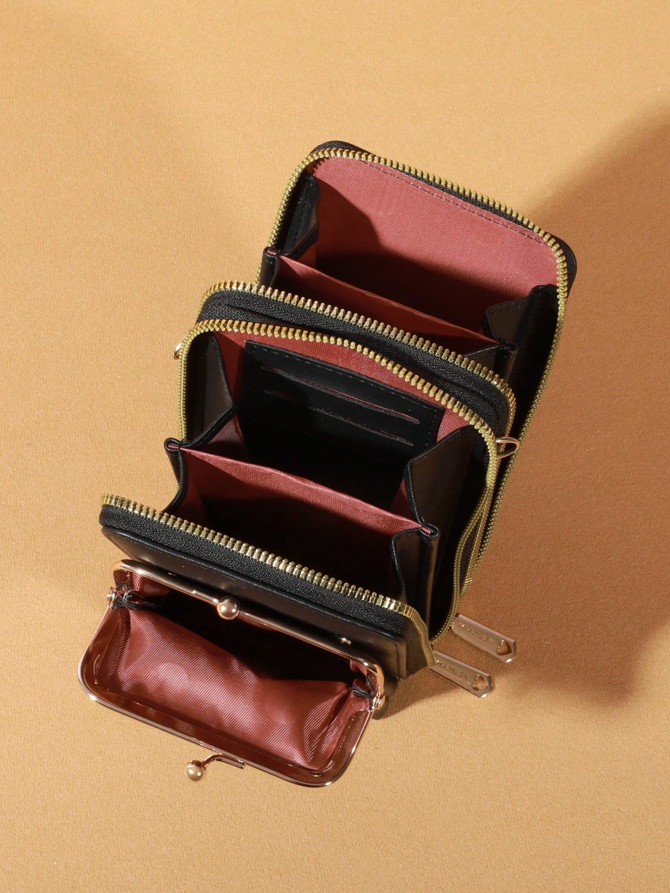 Fashionable And Elegant Mobile Wallet, Slim And Orderly- The Perfect Wallet For Women To Use On The Go, Which Can Hold Mobile Phones, Large Cash Cards, And Small Cosmetics