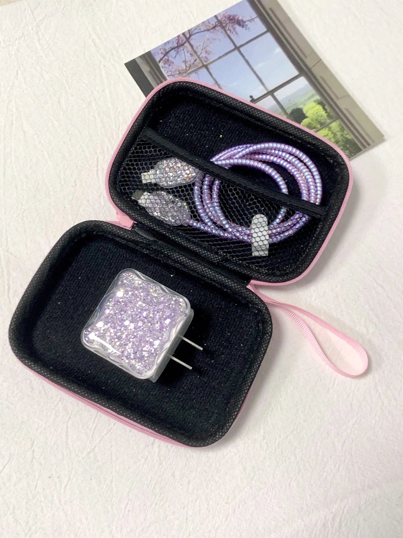 Fashionable Six-Piece Set Of Glitter Sparkle Charger Storage And Protection Cable Organizer