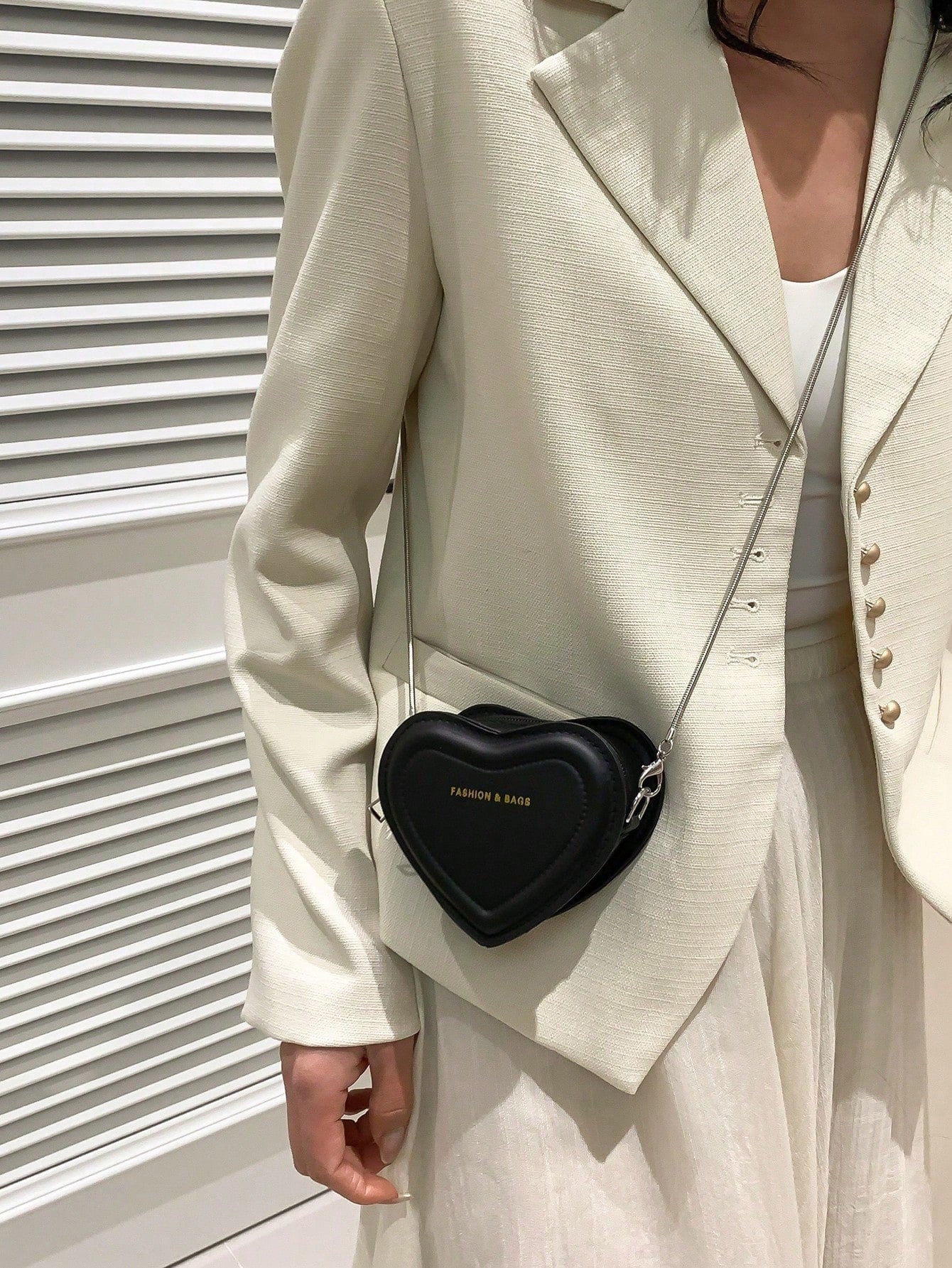 Fashionable Solid Color Ultra Small Heart-Shaped Women's Bag, PU Leather Chain Bag Slanted Body Coin Purse