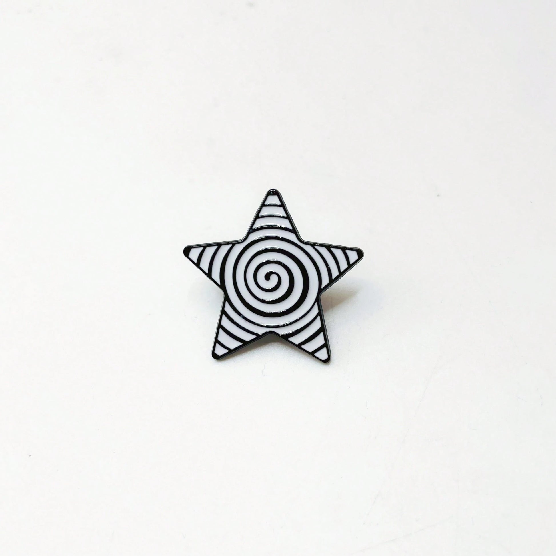 Five-Pointed Star Enamel Brooch Pin Fashion Decorative Brooches Ornaments Lapel Bag Badges Jewelry Gifts