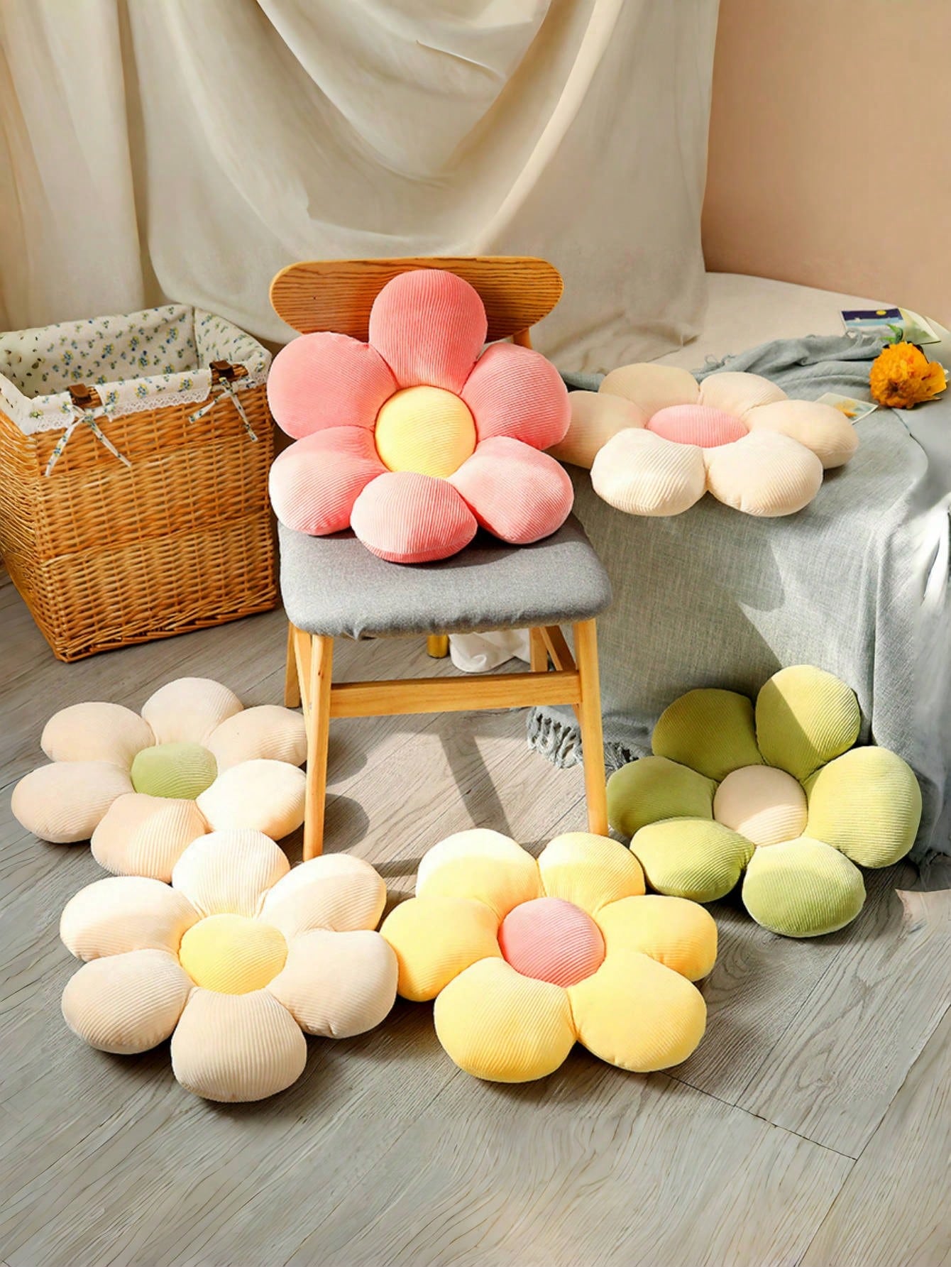 Flower Shaped Throw Pillow, 6-Petals Floral Design Soft & Comfortable Decorative Cushion, Suitable For Home Decor And Outdoor Travel In Spring/Summer