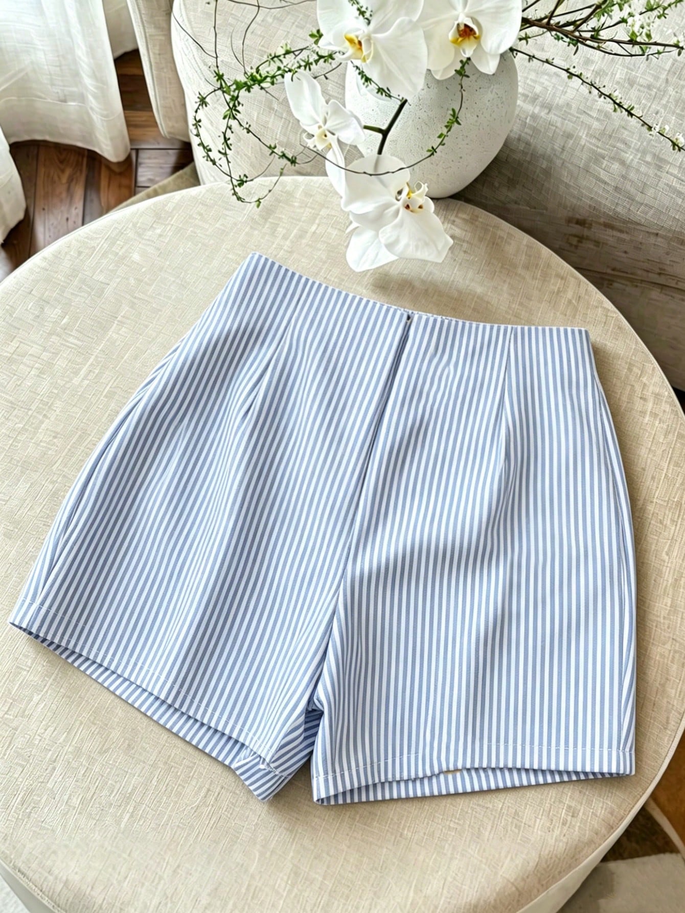 Franclia Blue And White Vertical Striped Knot Metal Buckle High Waist Skirt Shorts Women's Design Asymmetrical Wrap Striped Suit Shorts French Metal Buckle Decor High Waist A-Line Striped Skirt