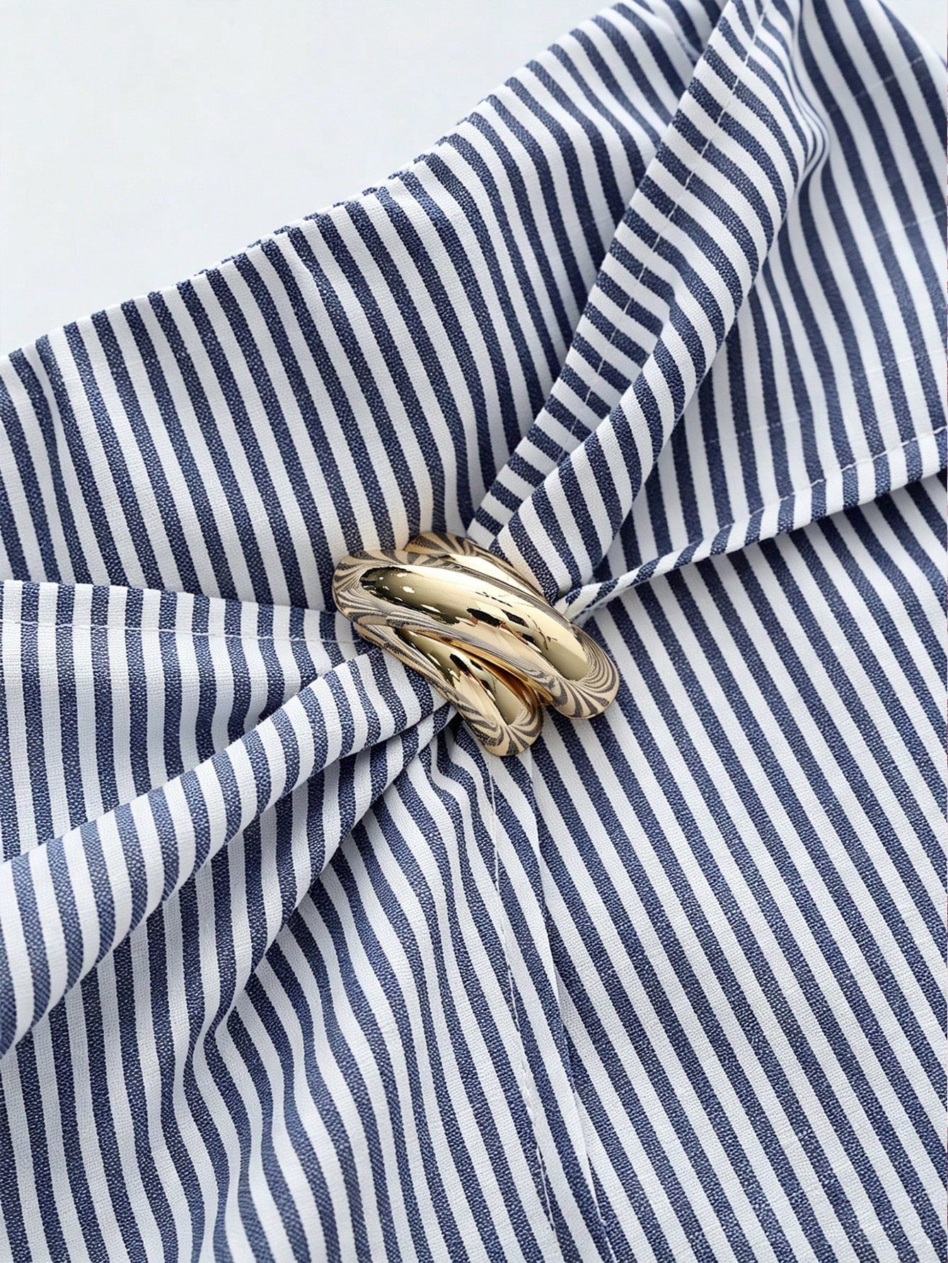 Franclia Blue And White Vertical Striped Knot Metal Buckle High Waist Skirt Shorts Women's Design Asymmetrical Wrap Striped Suit Shorts French Metal Buckle Decor High Waist A-Line Striped Skirt