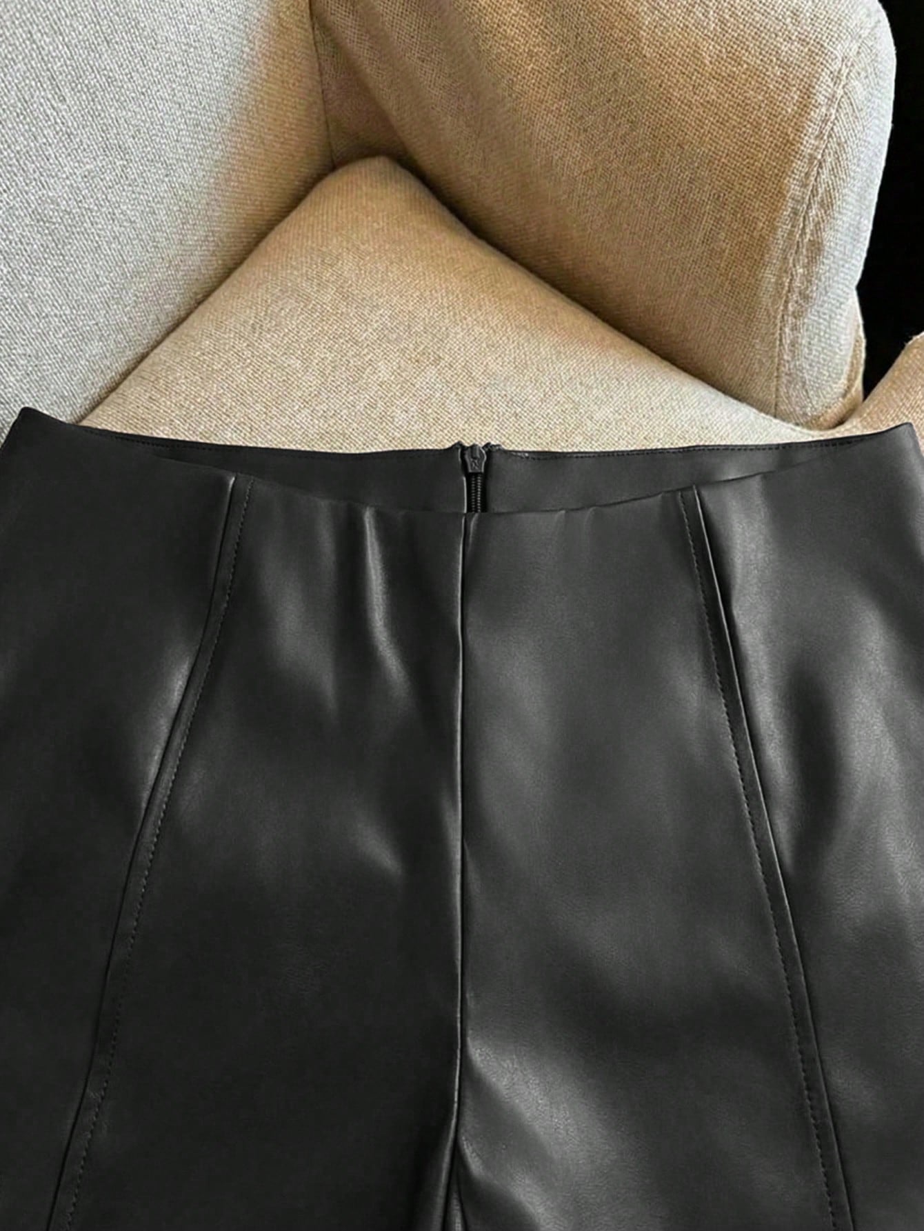 Franclia Fashionable Refined PU Leather Cinched Waist Women Shorts
