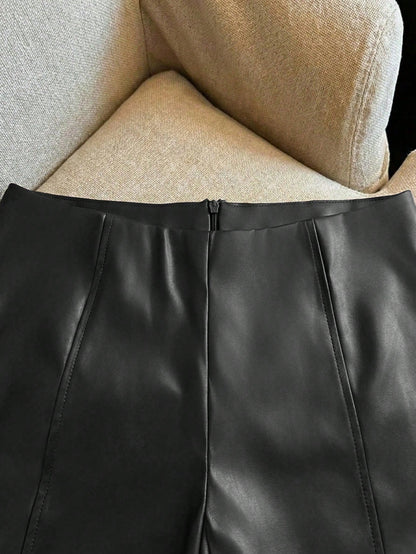 Franclia Fashionable Refined PU Leather Cinched Waist Women Shorts