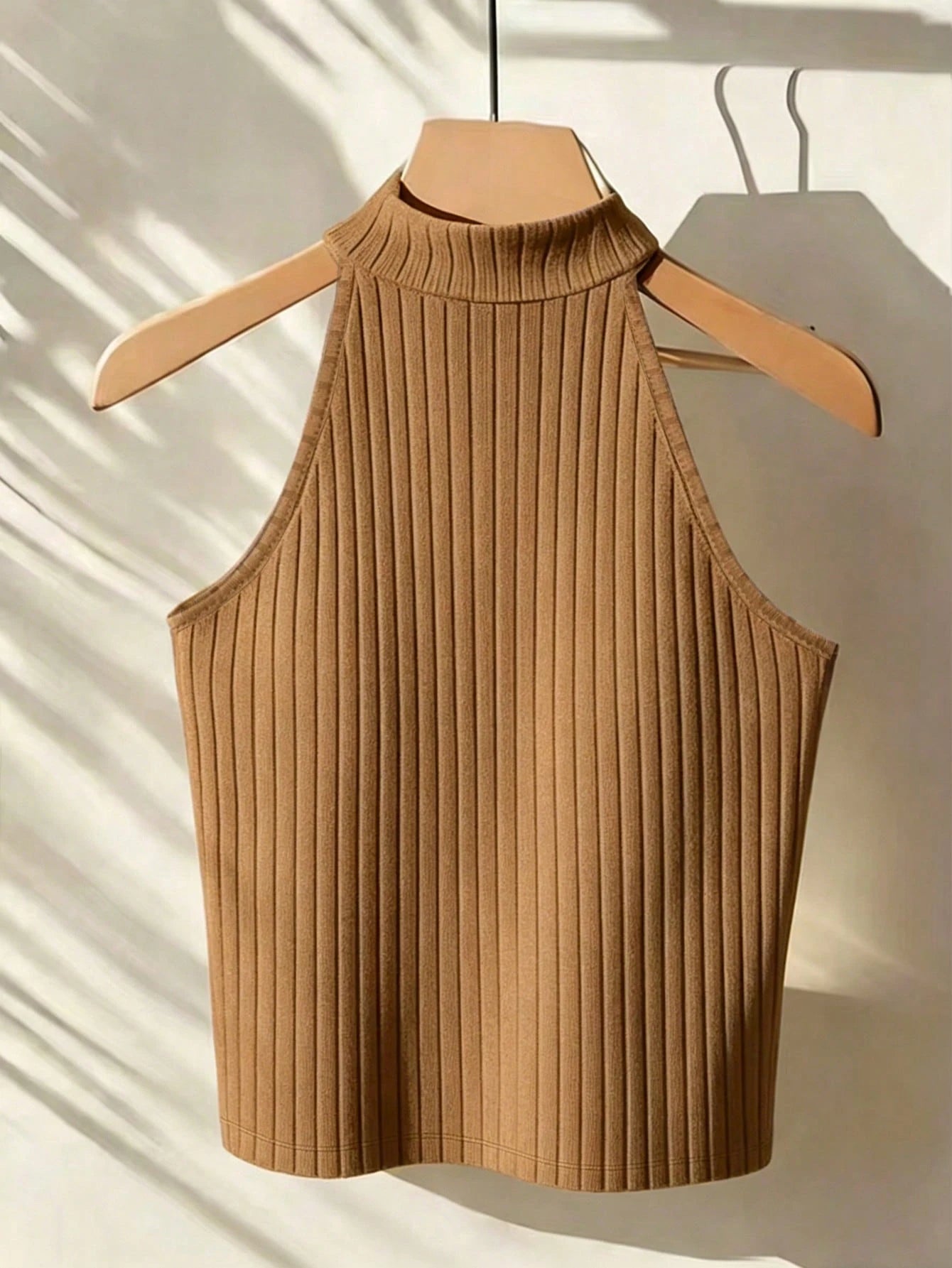 Franclia Women's Solid Color Turtleneck Sleeveless Minimalist Design Ribbed Tank Top