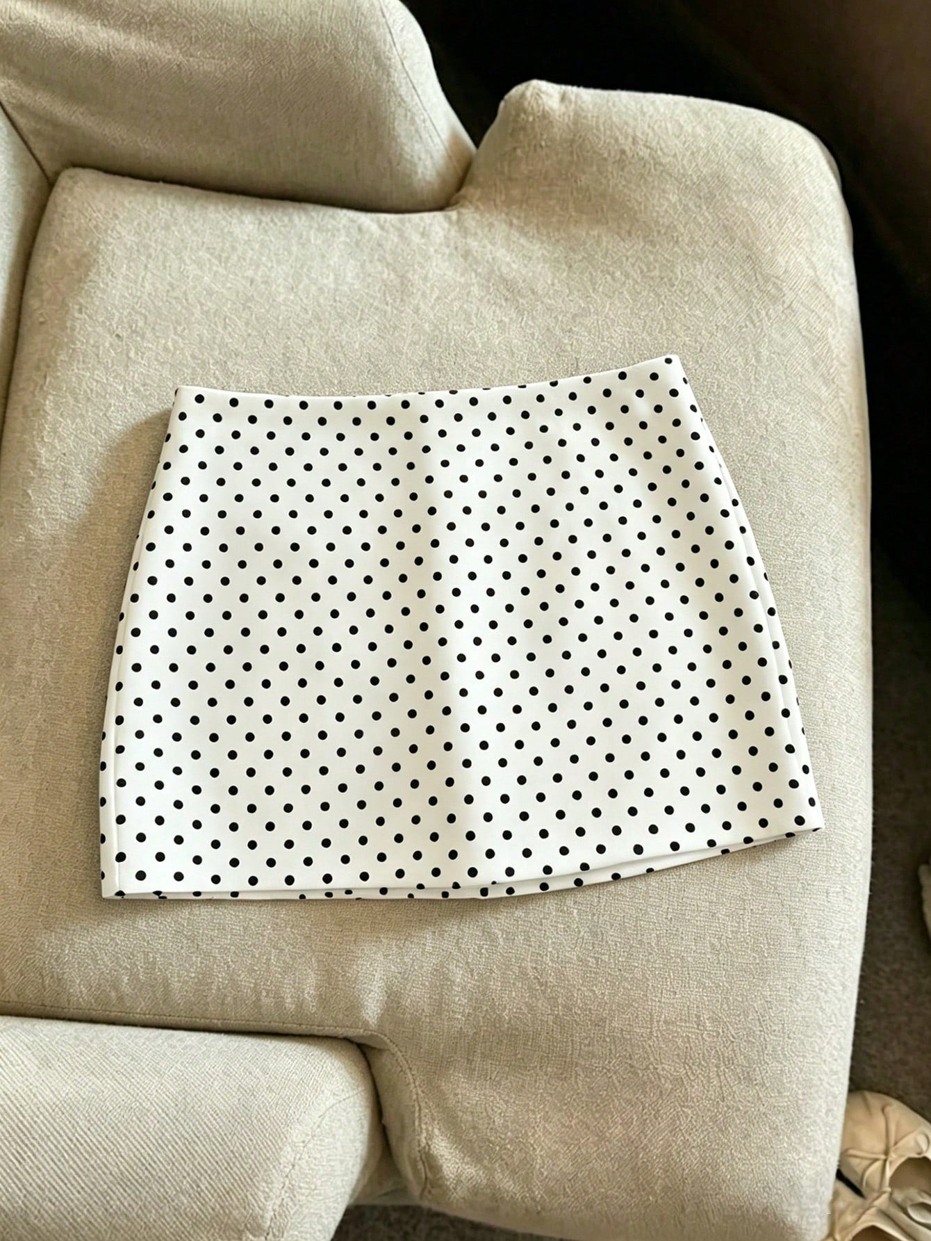 Franclia Women's White Fabric Short Skort With Asymmetrical Polka Dot Design Perfect For Parties