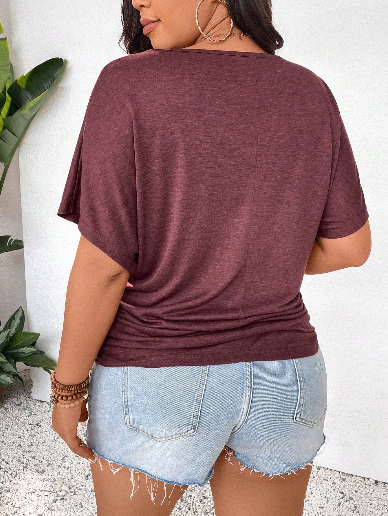 Frenchy Plus Size Women's Summer Solid Color V-Neck Batwing Short Sleeve Casual Vacation T-Shirt With Layered Hem