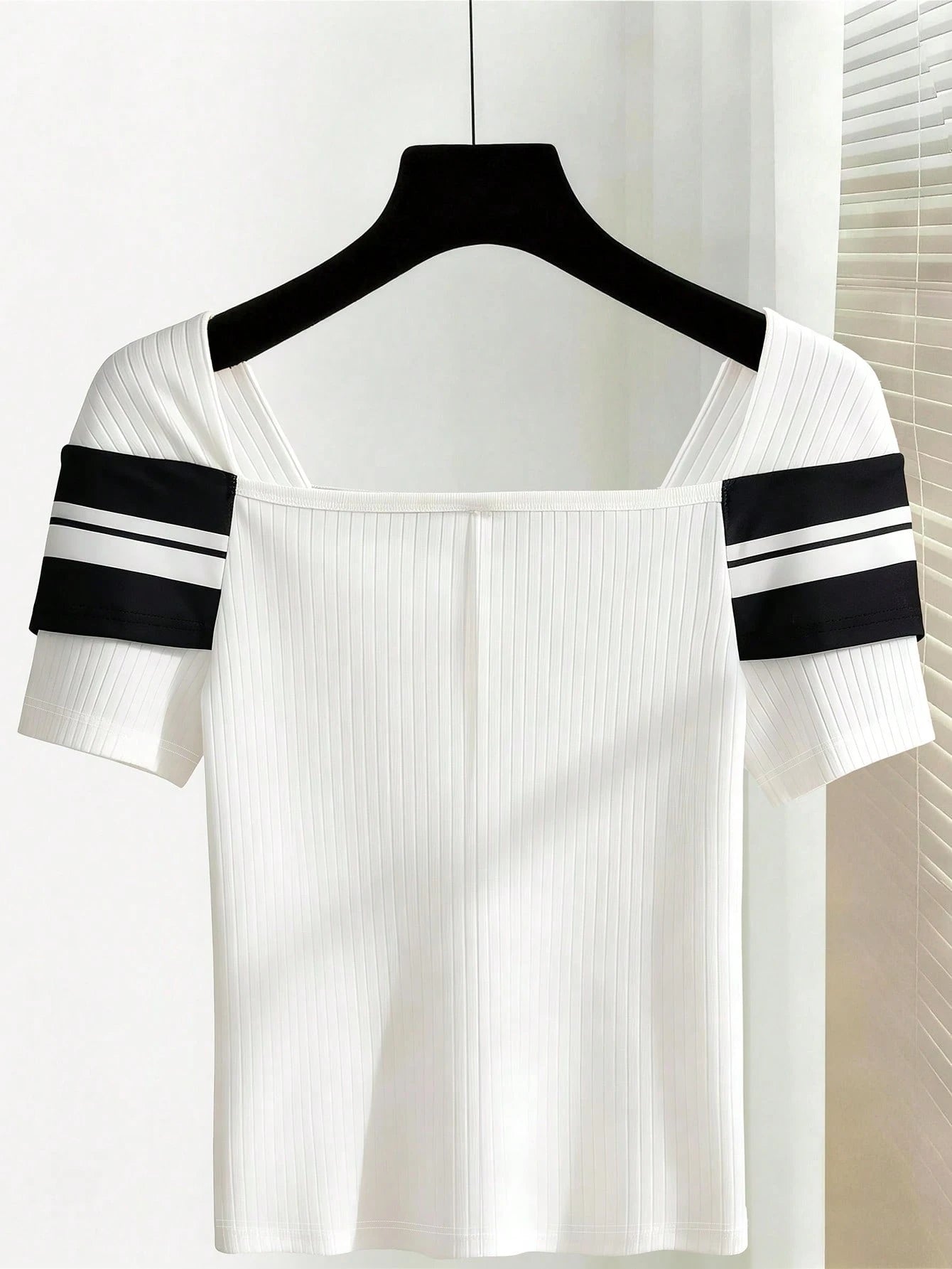 GlowEve CURVE Plus Size Women's Cute Black And White Off-Shoulder Bow Contrast Ribbed Short Sleeve Top, Summer School Back-To-School Elegant Party Graduation