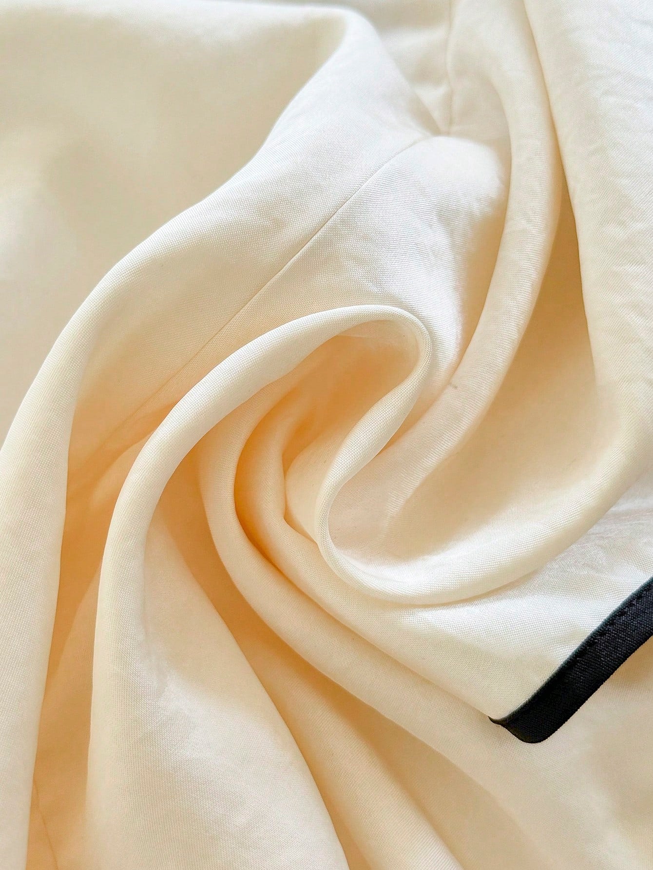 GlowEve Women's Apricot Base Black Trim Contrast Color Satin V-Neck Side Ruched Drawstring Elegant Short Sleeve Blouse For Summer